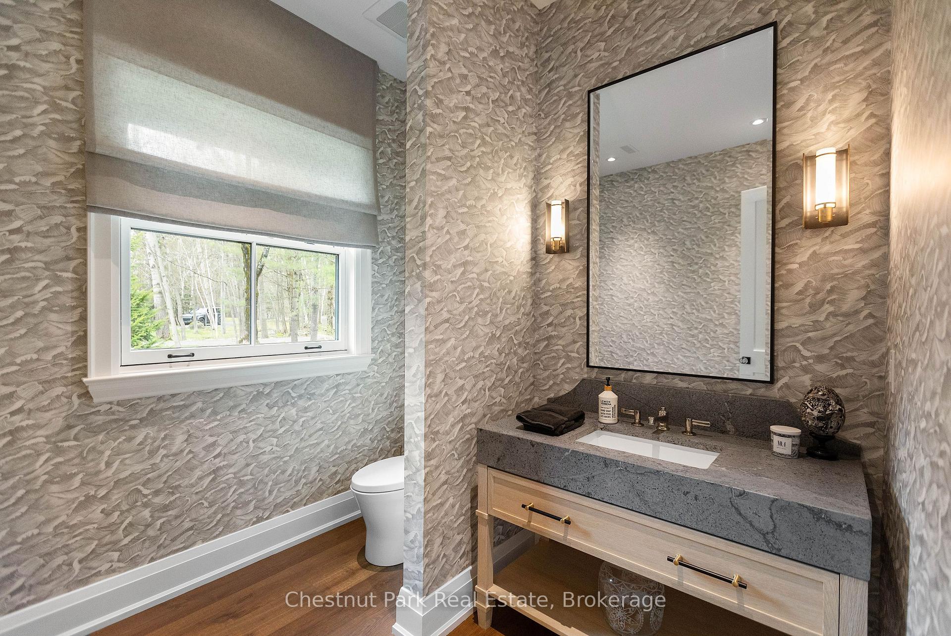 4 Bedroom Single Family Home/House's Image 11