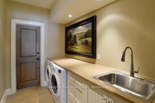 3 Bedroom Single Family Home/House's Image 7