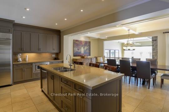 3 Bedroom Single Family Home/House's Image 4