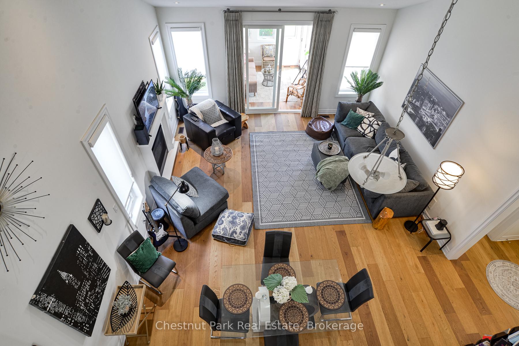 5 Bedroom Single Family Home/House's Image 15