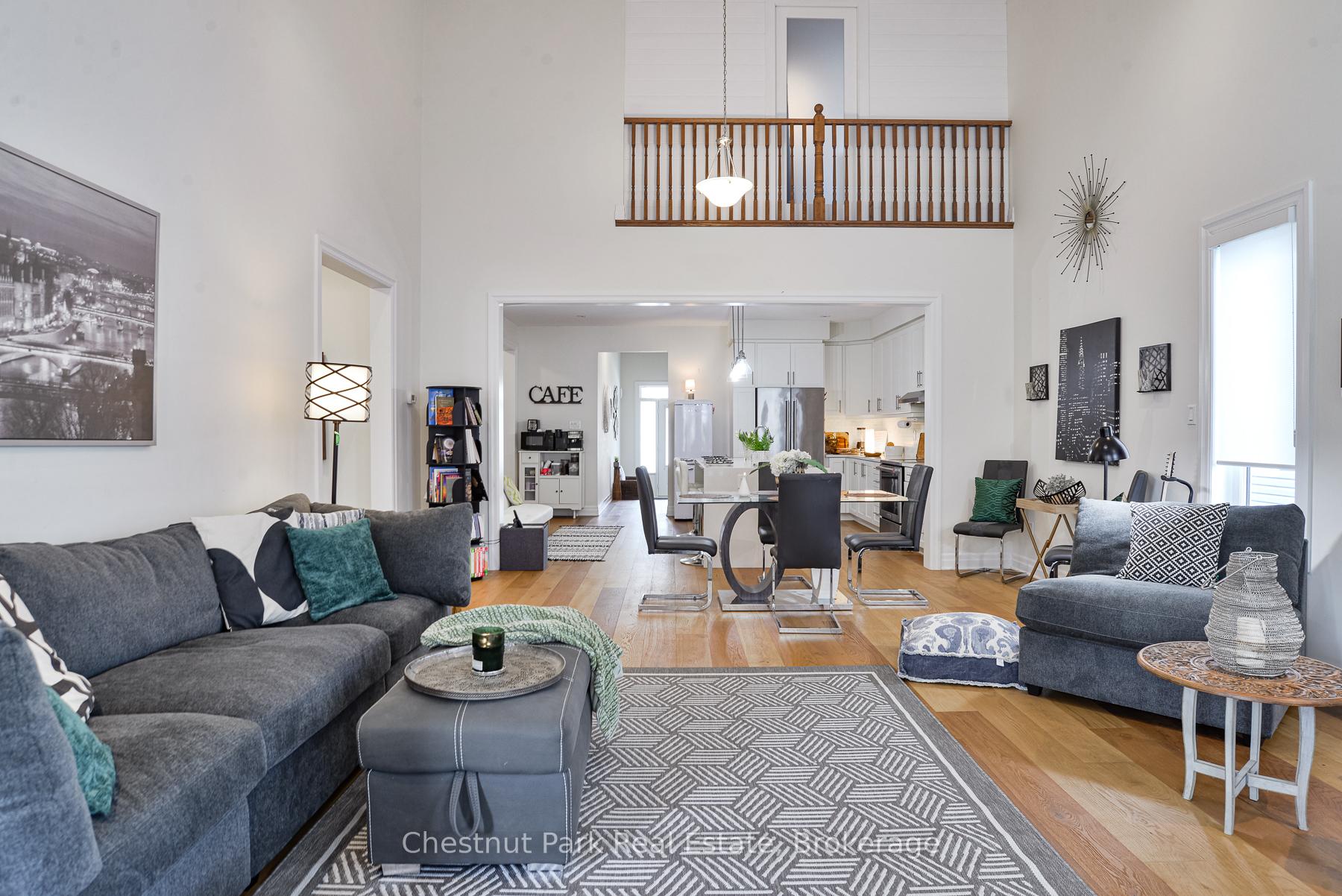 5 Bedroom Single Family Home/House's Image 14