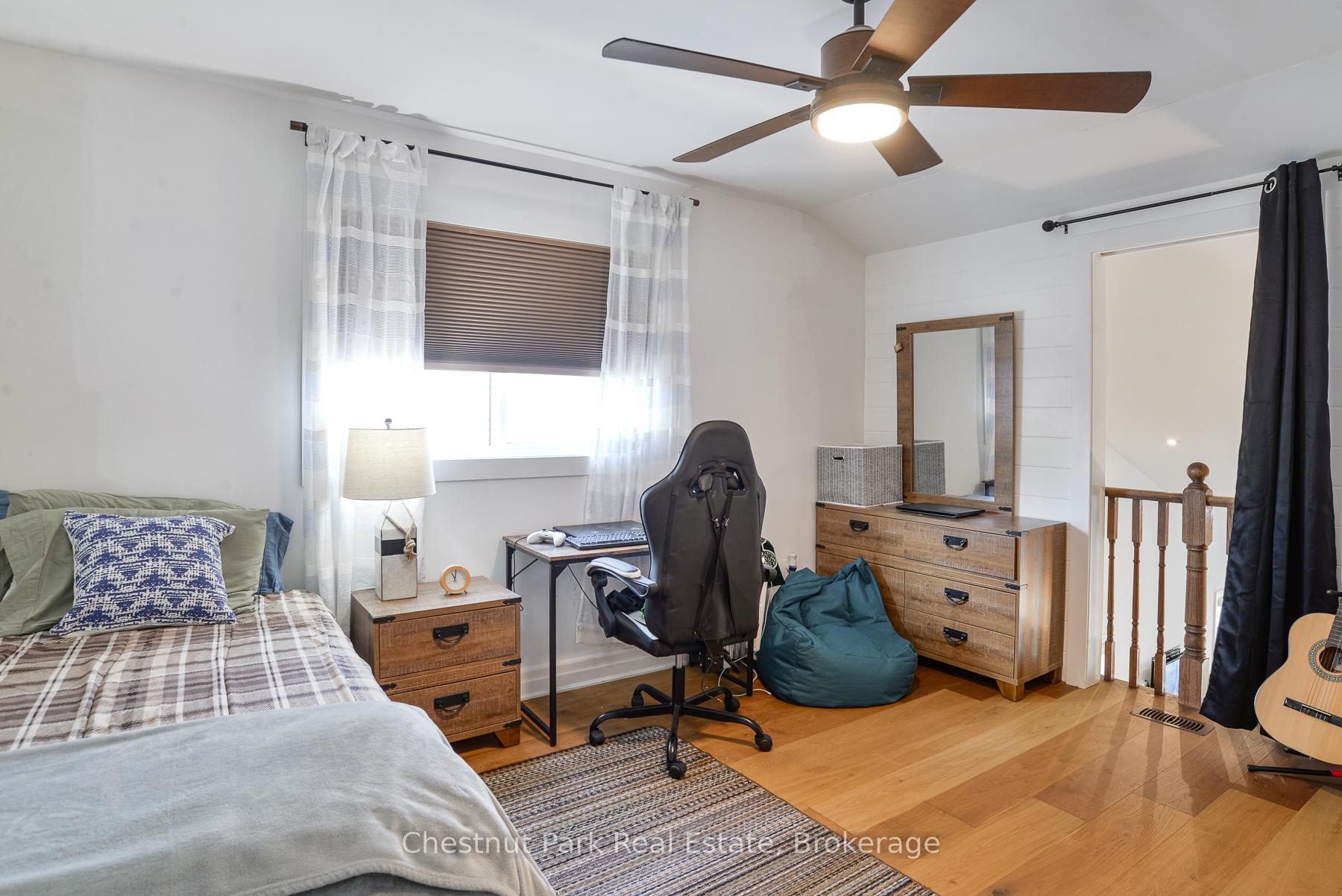 5 Bedroom Single Family Home/House's Image 23