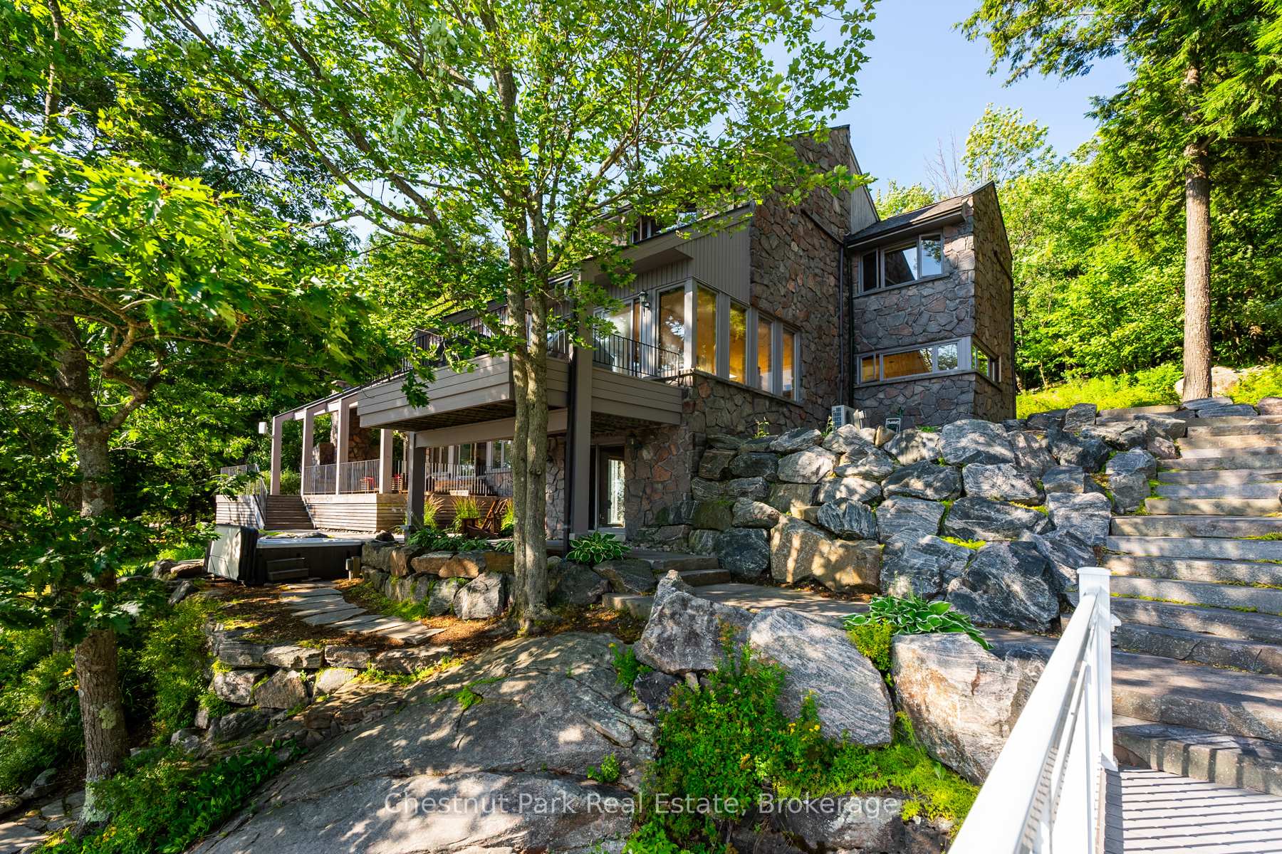 4 Bedroom Single Family Home/House's Image 9