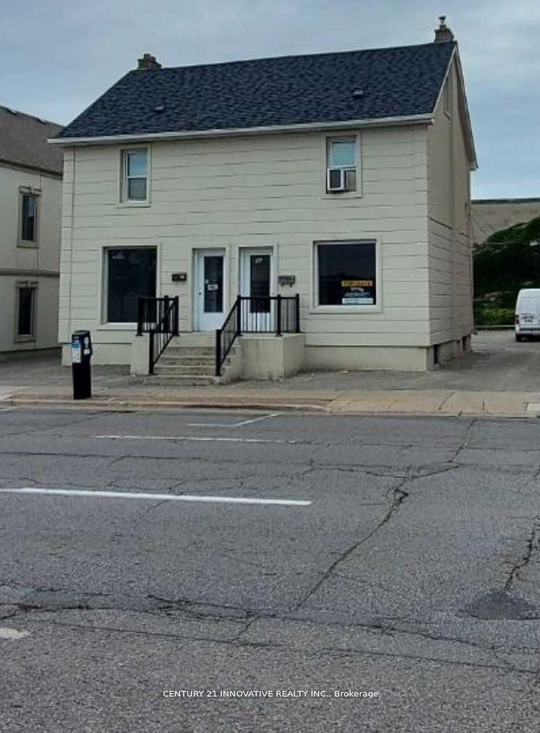 82 Centre Street N Oshawa Ontario Canada Lease commercial Richard Alfred Century 21 Innovative Realty Inc., Brokerage *