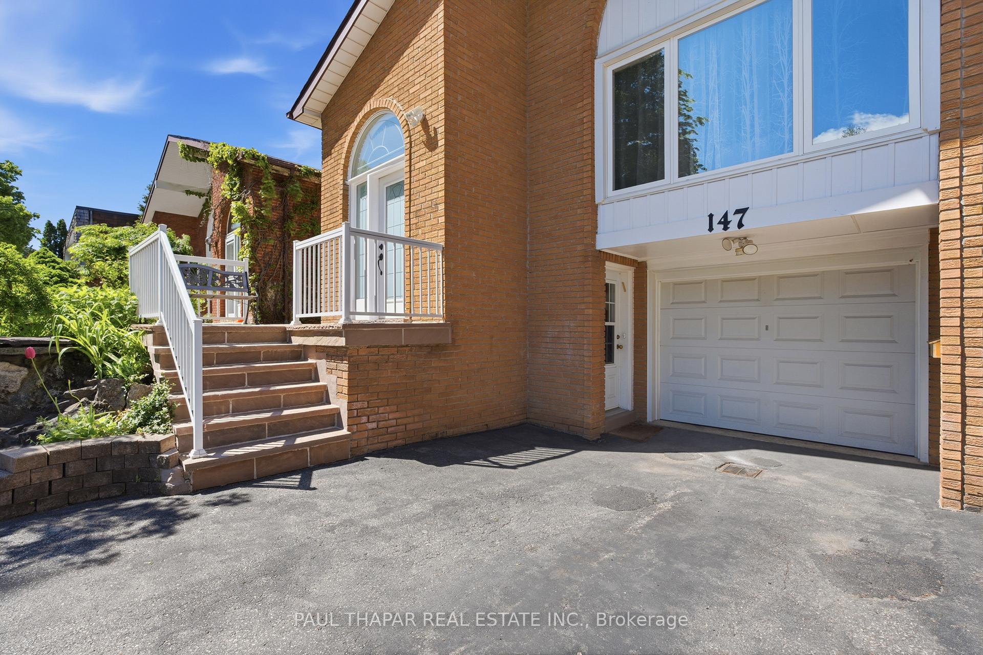 147 Silas Hill Drive Toronto Ontario Canada Sale residential May Goldberg CENTURY 21 FINE LIVING REALTY INC. Brokerage*