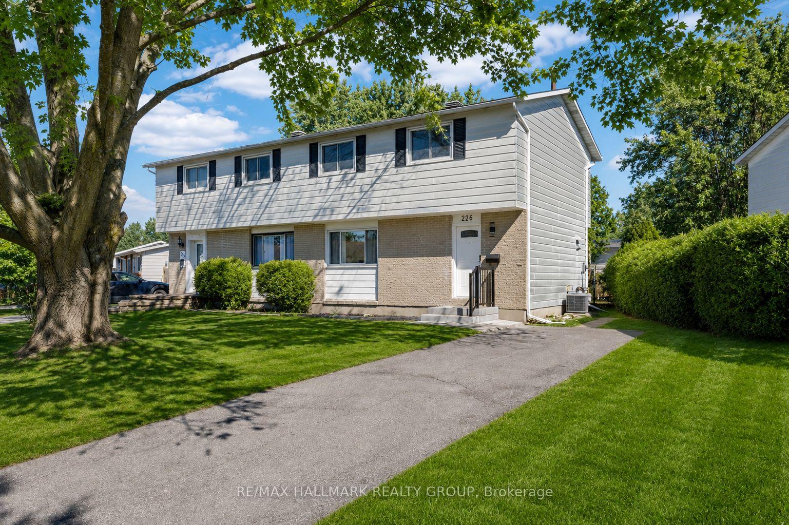 226 Old Colony Road Ottawa Ontario Canada Sale residential Farzin Hadisy RE/MAX HALLMARK REALTY GROUP Brokerage *