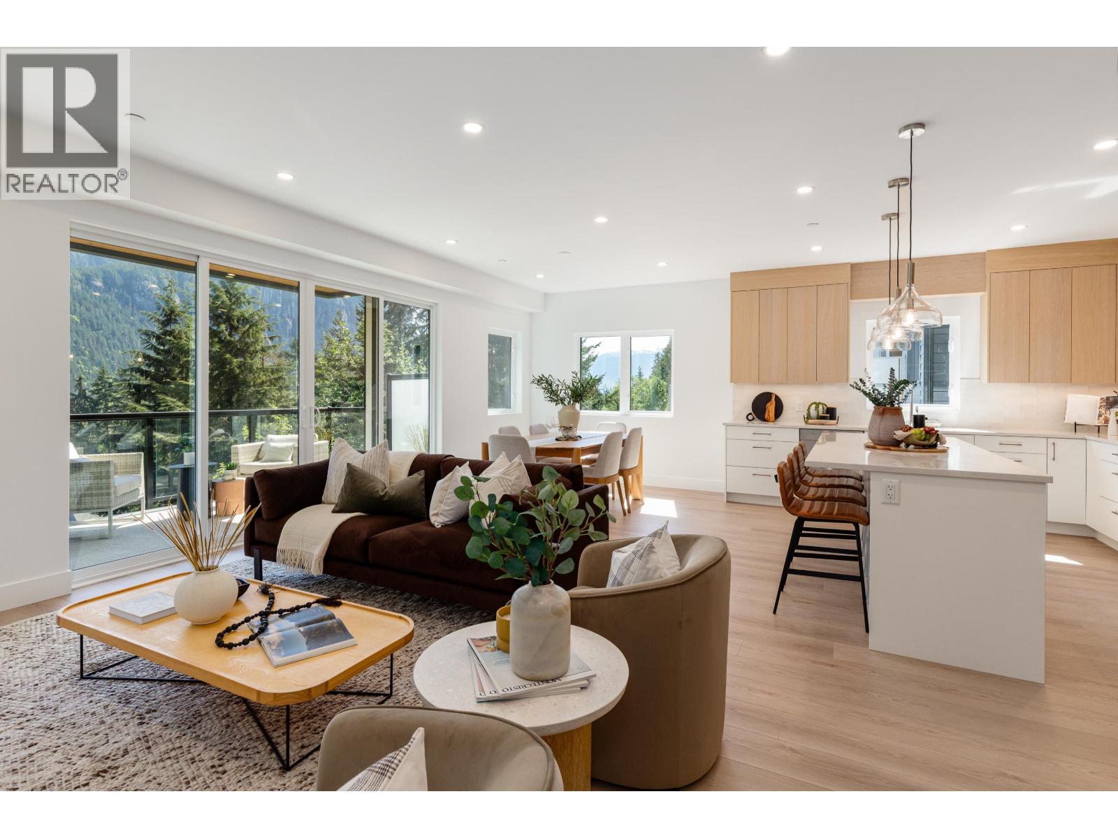 2 2098 CRUMPIT WOODS DRIVE Squamish British Columbia Canada Sale residential Will Black RE/MAX Crest Realty, Brokerage*