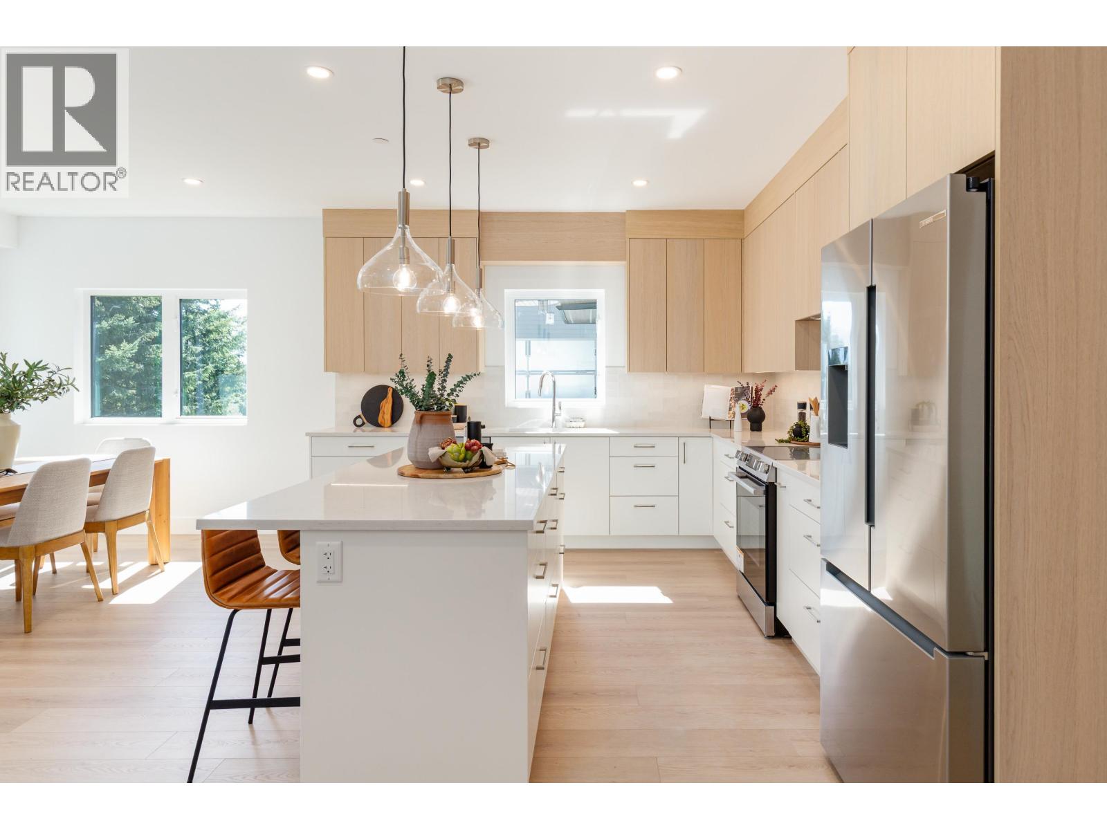 2 2098 CRUMPIT WOODS DRIVE Squamish British Columbia Canada Sale residential Will Black RE/MAX Crest Realty, Brokerage*