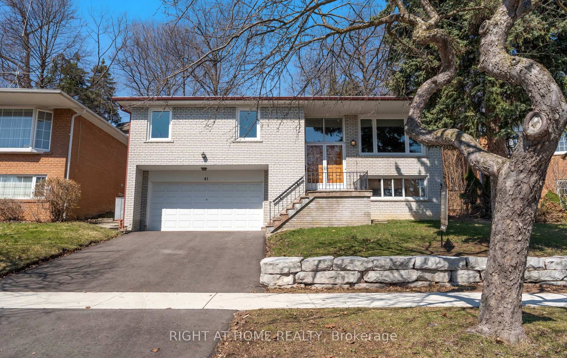 41 Knoll Drive Toronto Ontario Canada Sale residential Charles Dow Right at Home Realty, Brokerage*