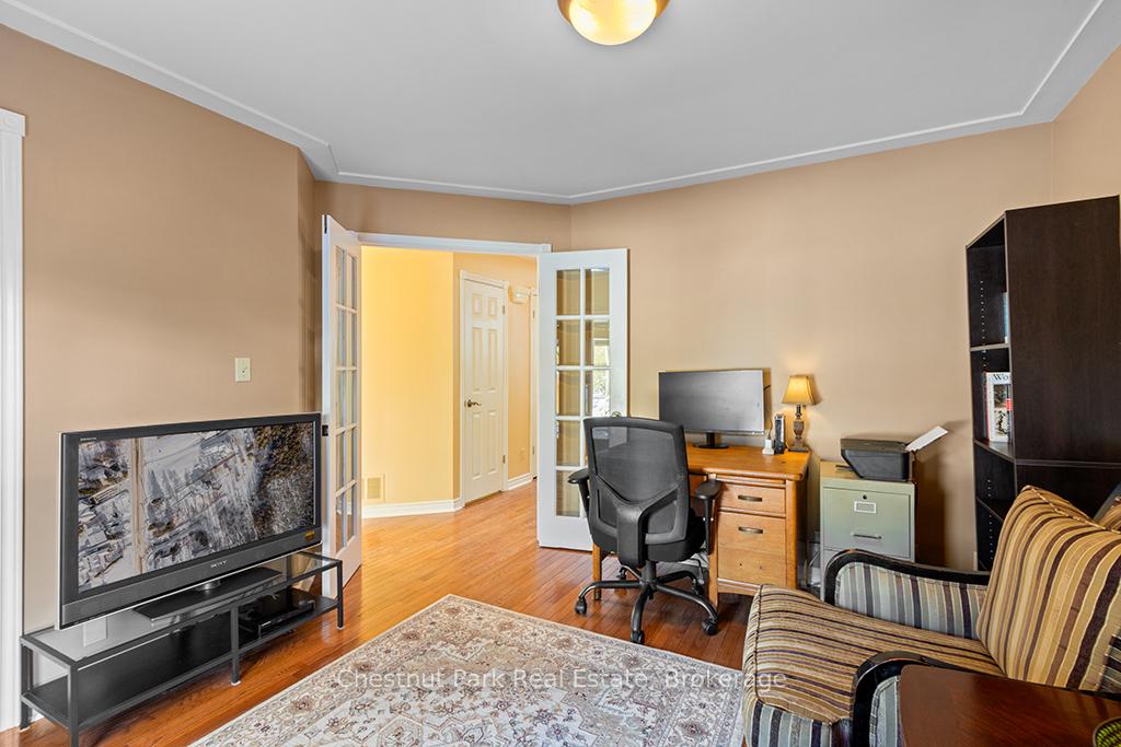 3 Bedroom Single Family Home/House's Image 11