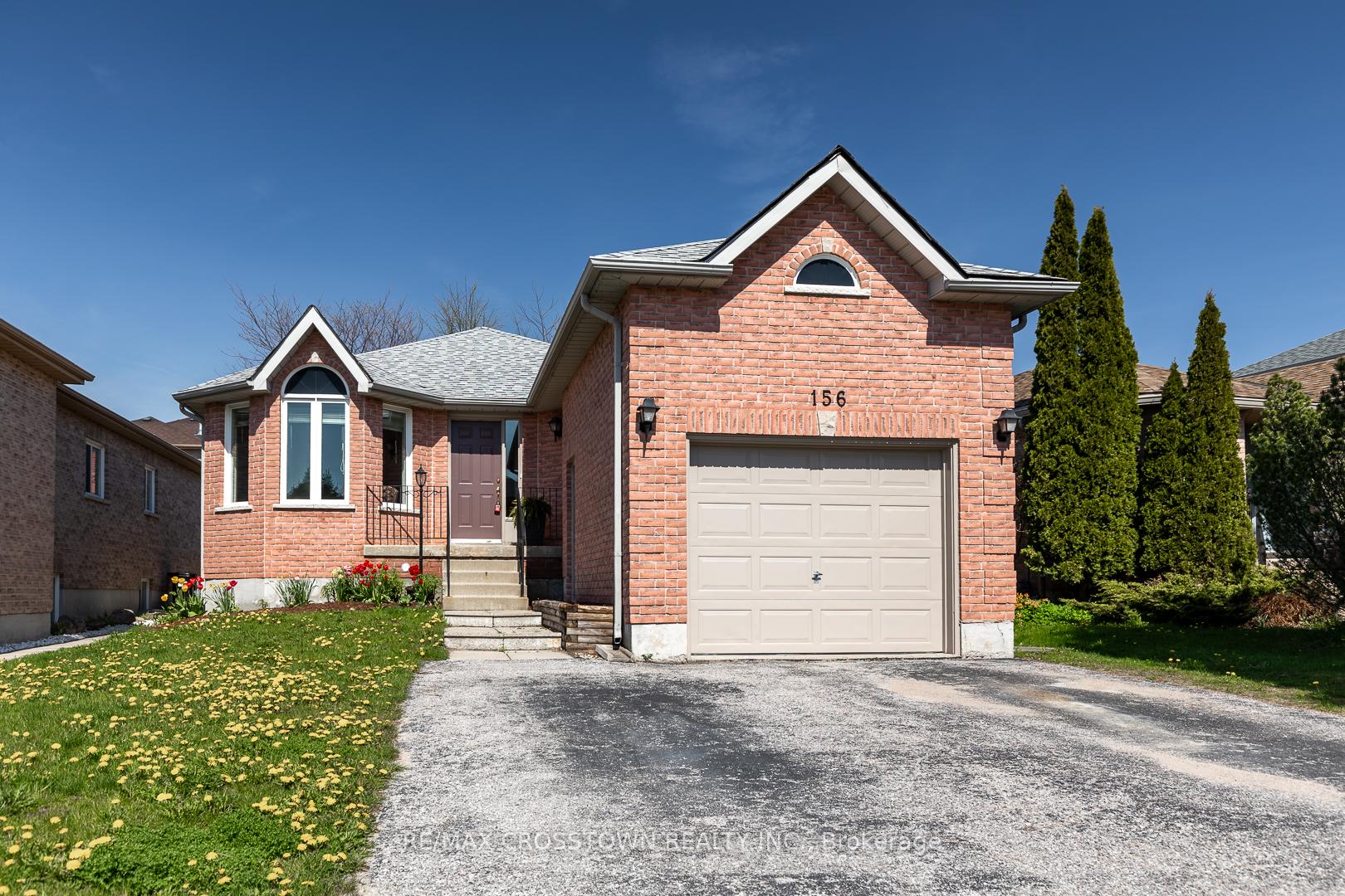 156 Pringle Drive Barrie Ontario Canada Sale residential Melanie Martyn Right at Home Realty, Brokerage*