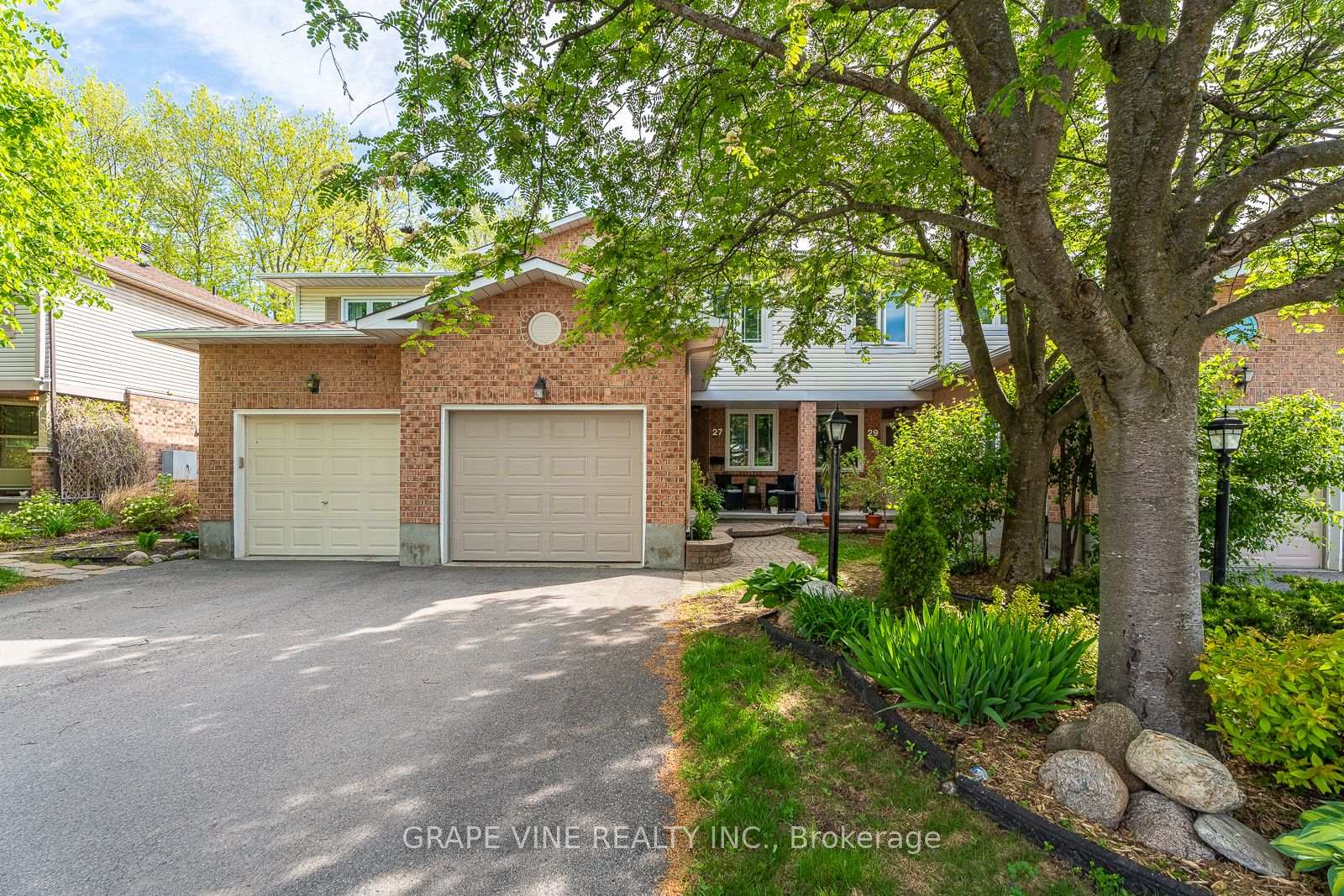 27 Ravenscroft Court Ottawa Ontario Canada Sale residential Hisham Abdalla Royal Star Realty Inc., Brokerage*