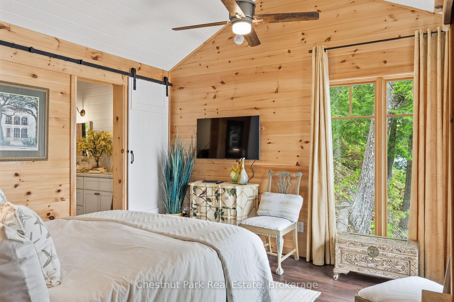 5 Bedroom Single Family Home/House's Image 28