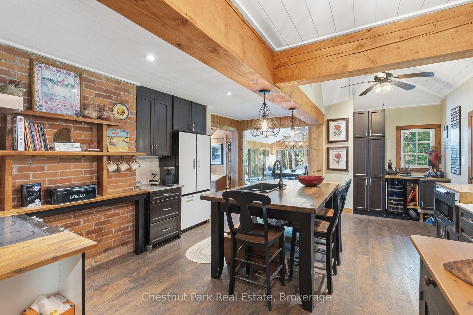 5 Bedroom Single Family Home/House's Image 13