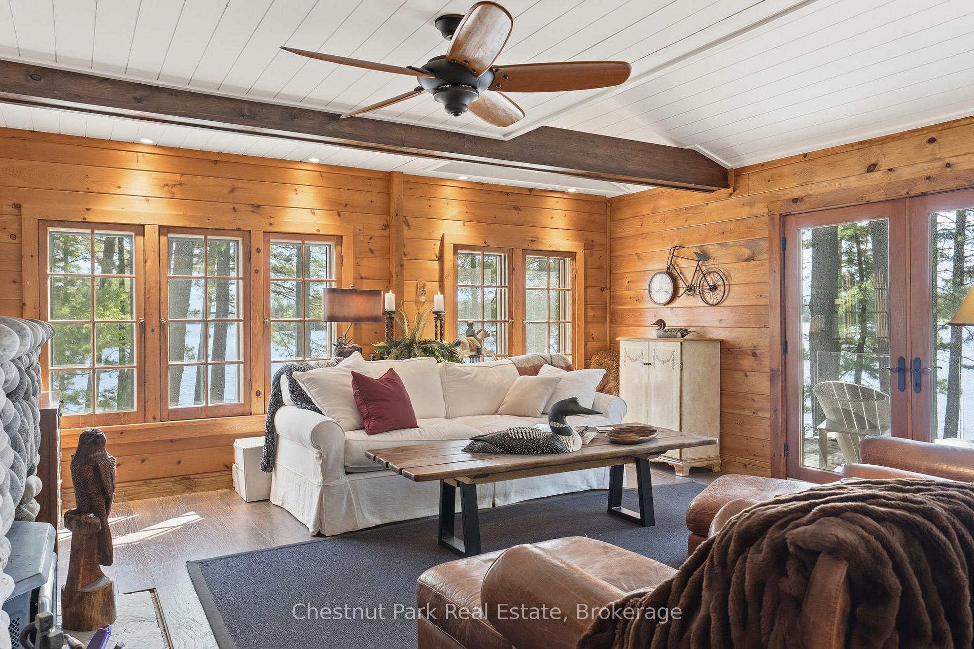 5 Bedroom Single Family Home/House's Image 9