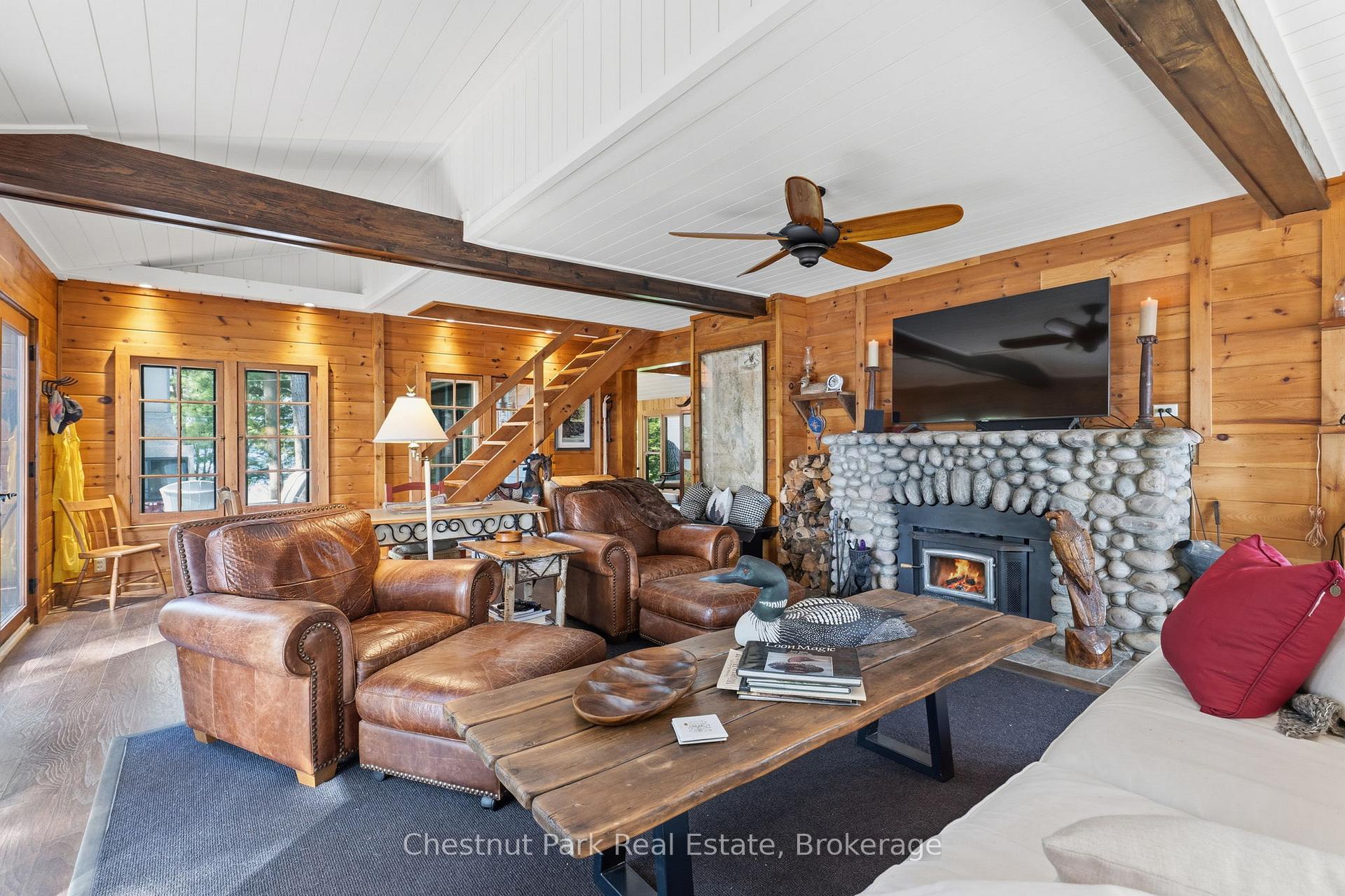 5 Bedroom Single Family Home/House's Image 10