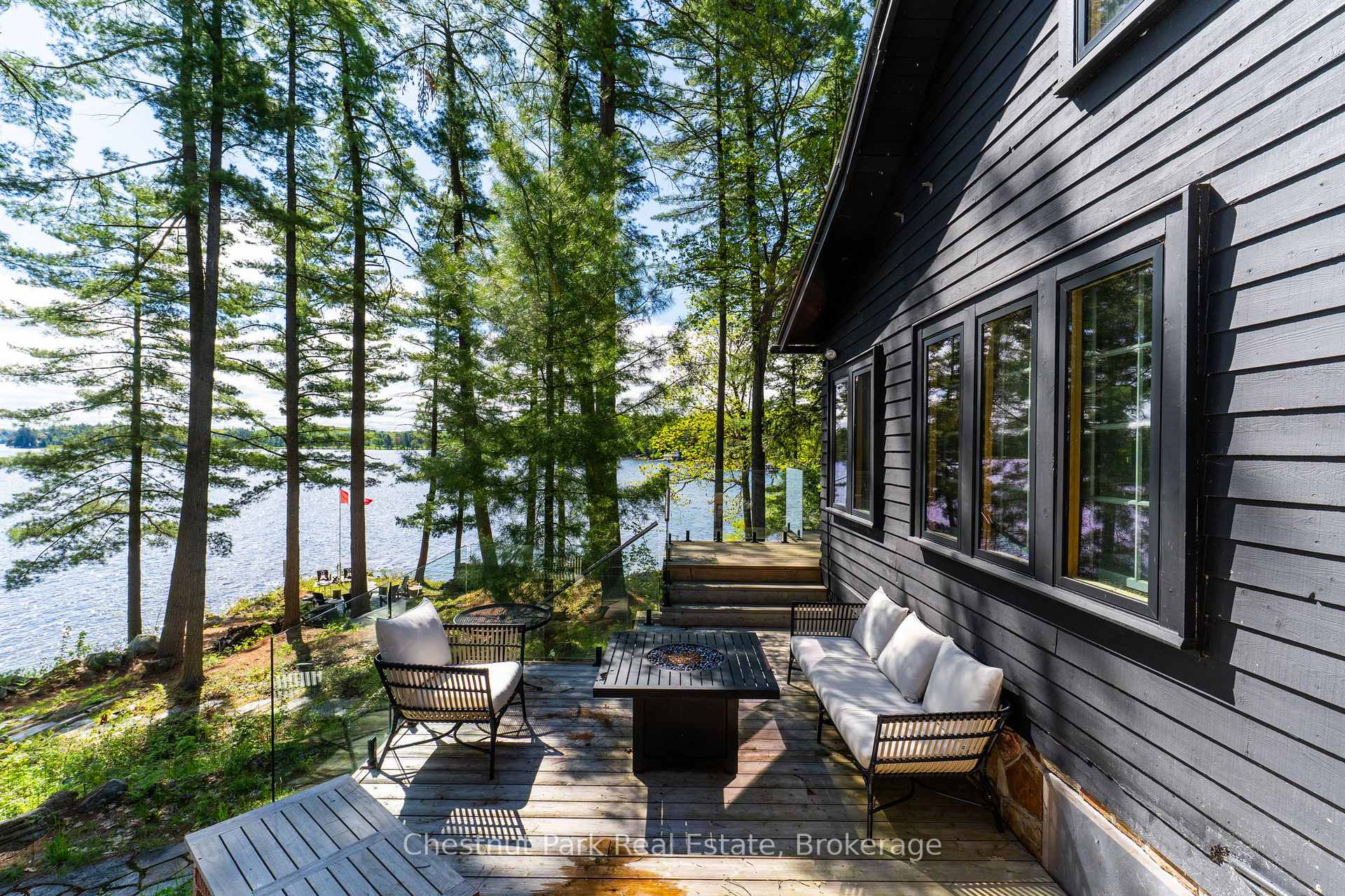 5 Bedroom Single Family Home/House's Image 7