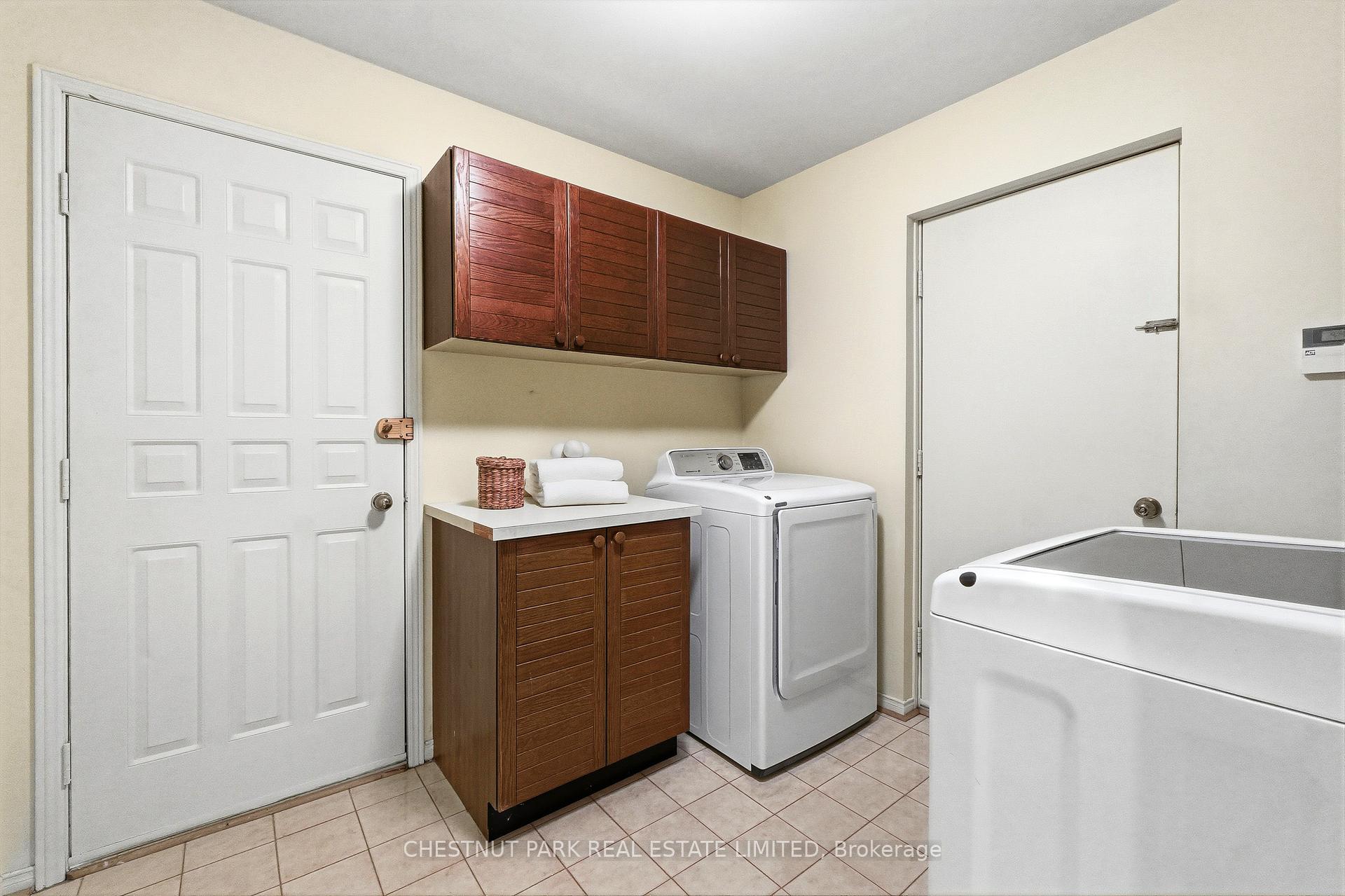 4 Bedroom Single Family Home/House's Image 22