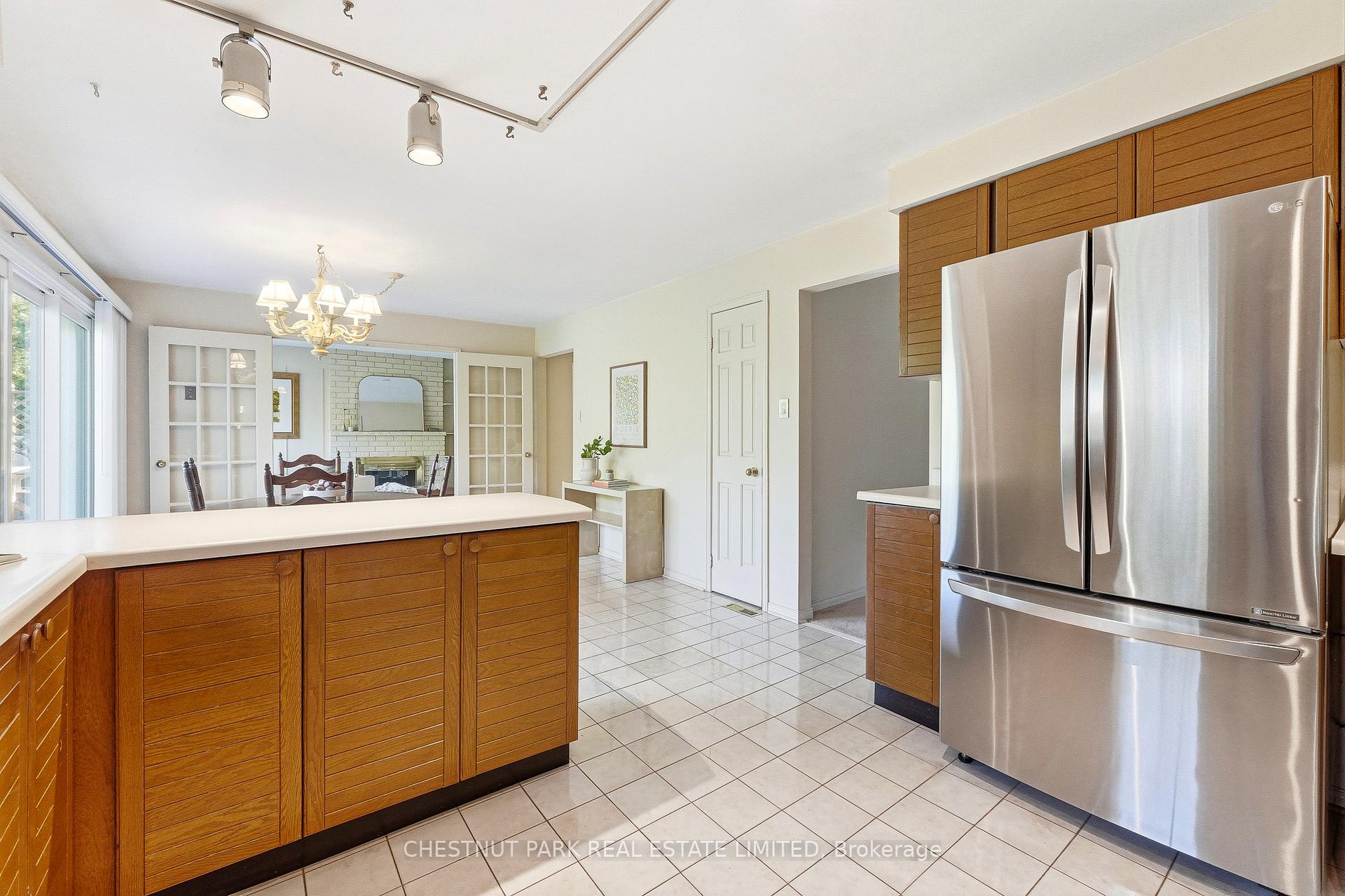 4 Bedroom Single Family Home/House's Image 5