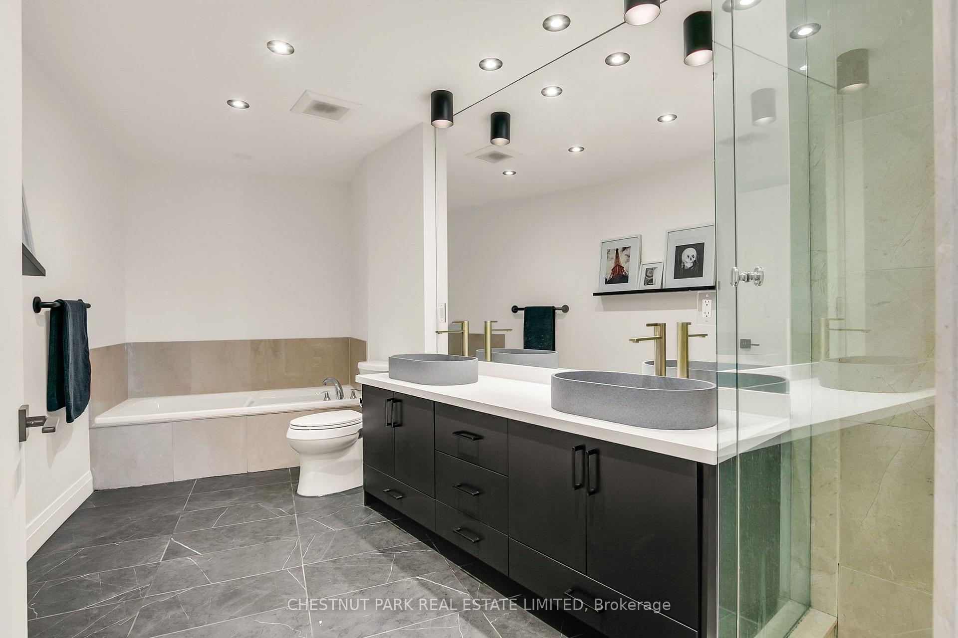 4 Bedroom Apartment/Flat's Image 35