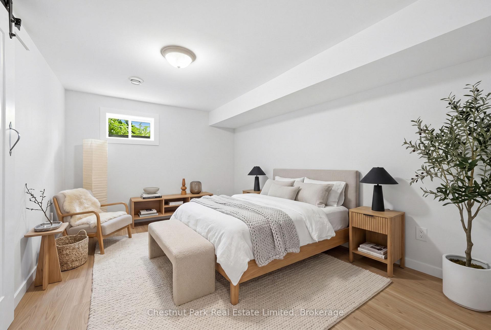 3 Bedroom Single Family Home/House's Image 32