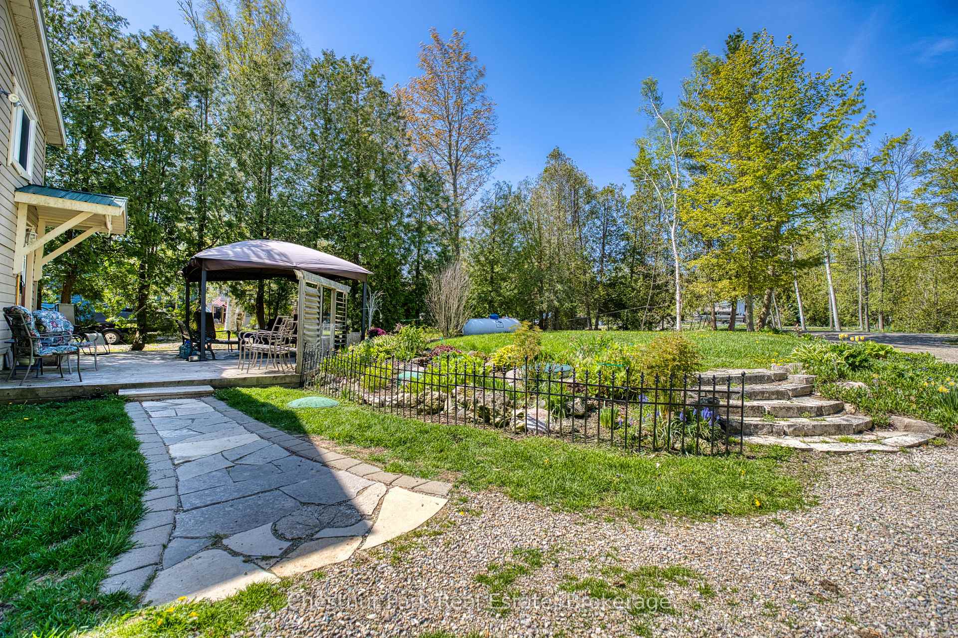 2 Bedroom Single Family Home/House's Image 25