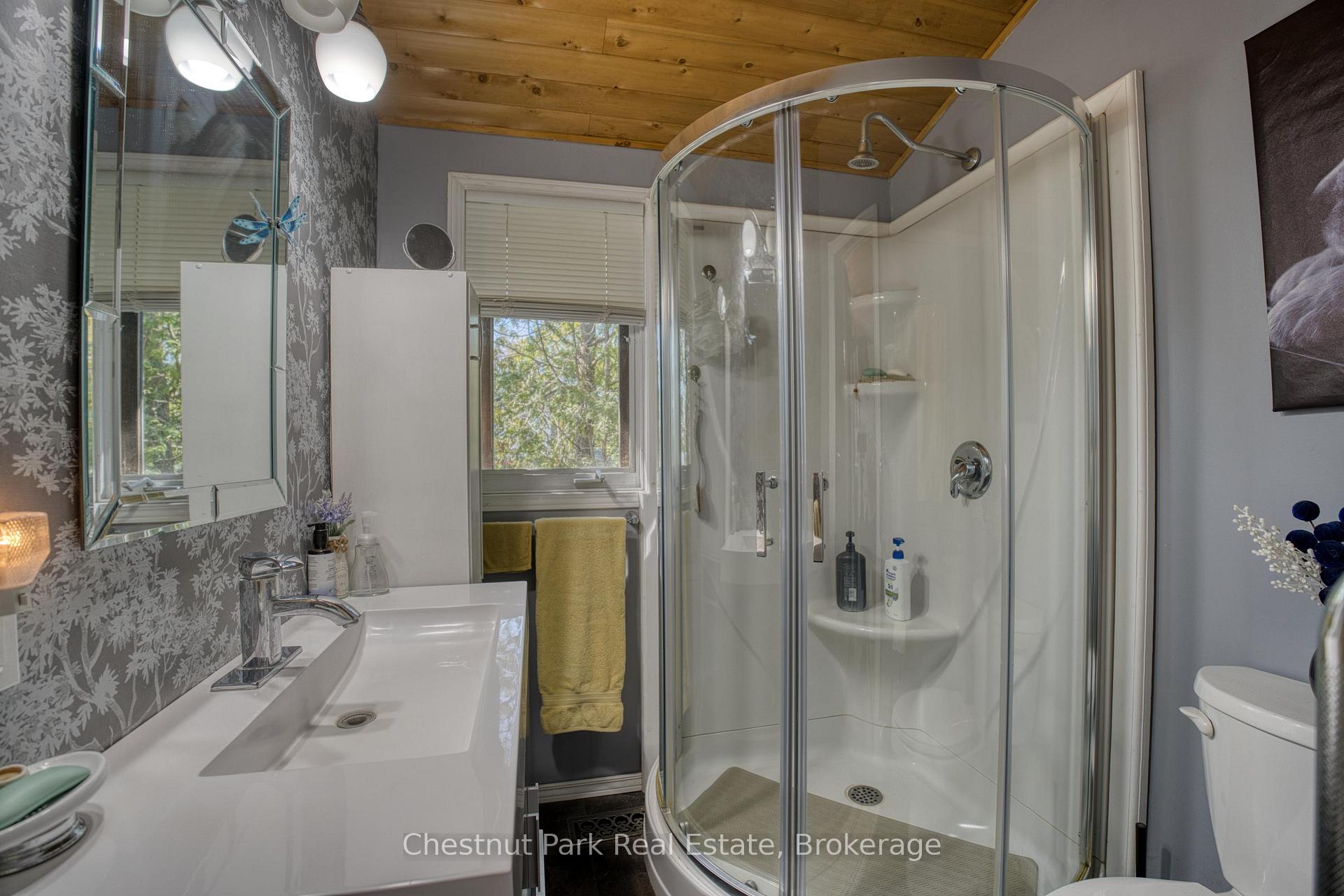 2 Bedroom Single Family Home/House's Image 8