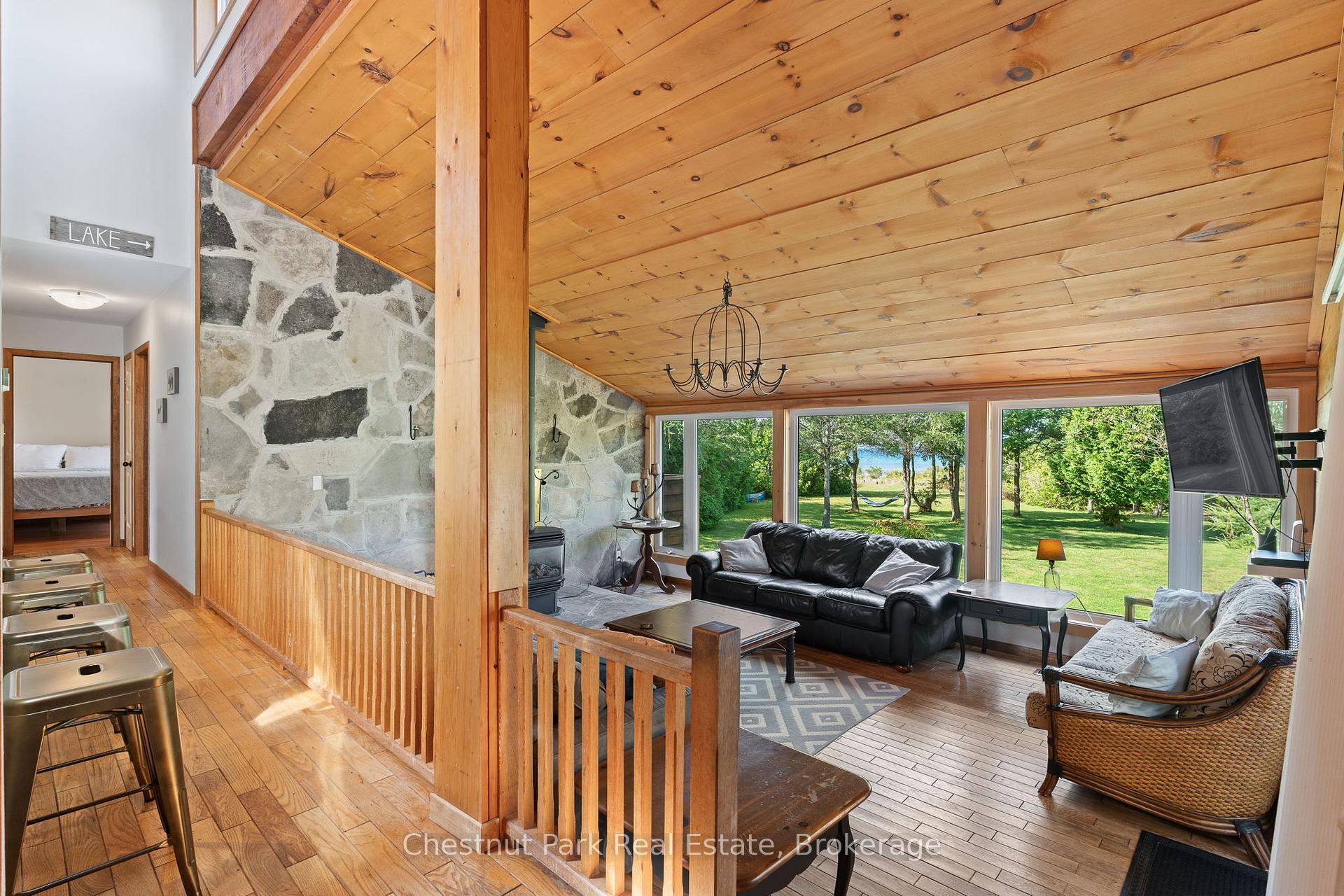 2 Bedroom Single Family Home/House's Image 8