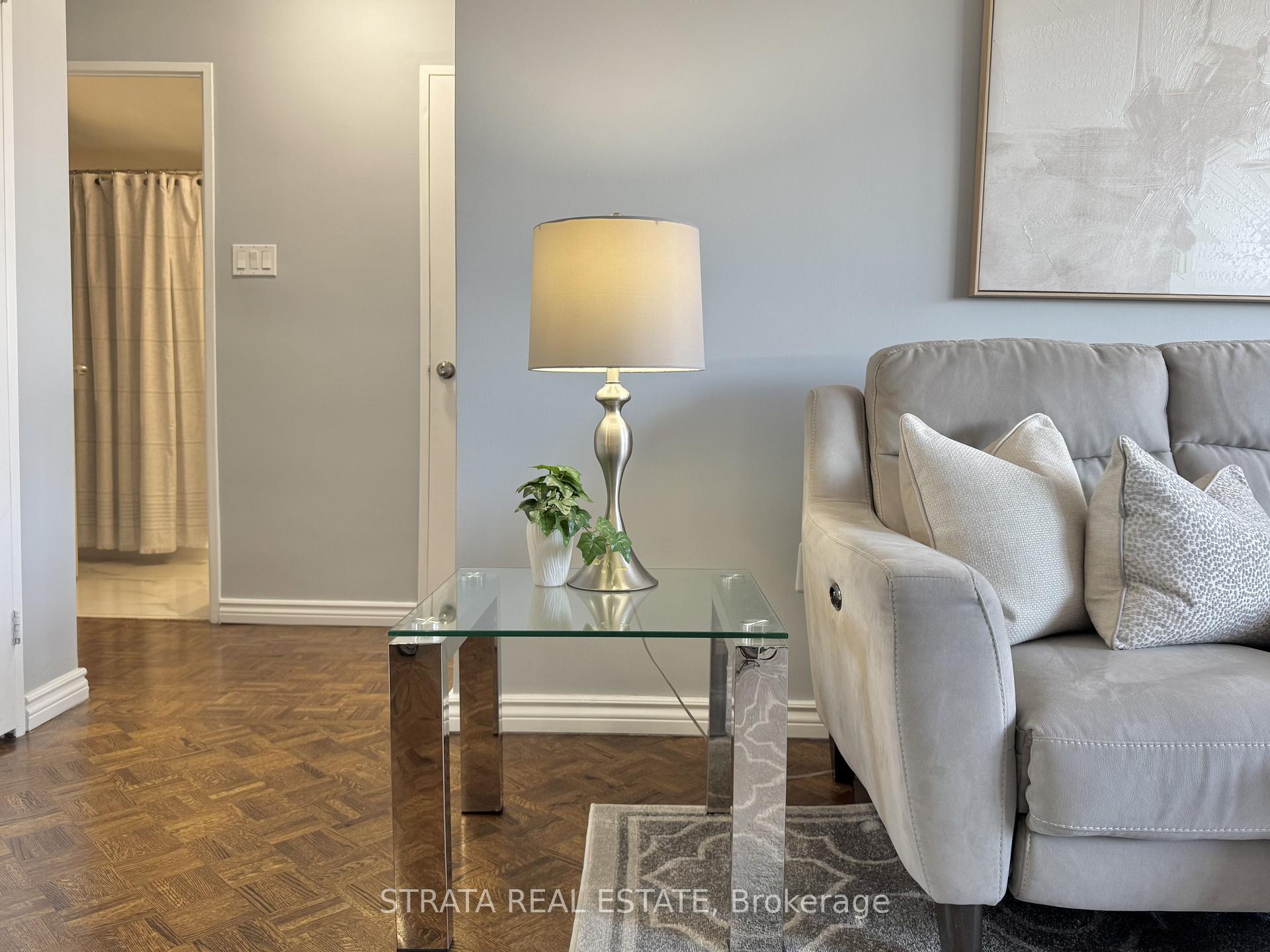 203 - 3555 Bathurst Street Toronto Ontario Canada Sale residential Galina Sheveleva Strata Real Estate, Brokerage*