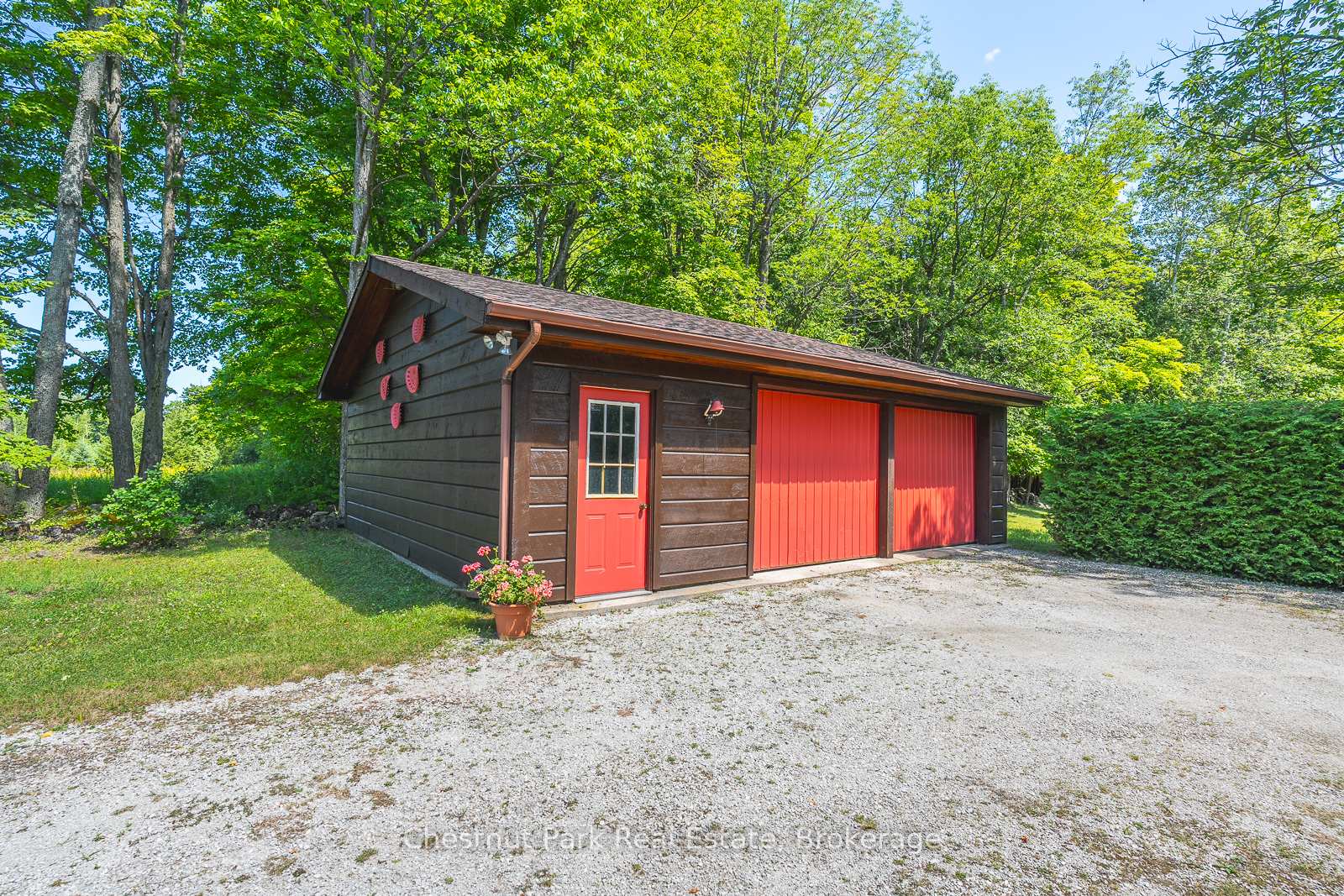 3 Bedroom Single Family Home/House's Image 35