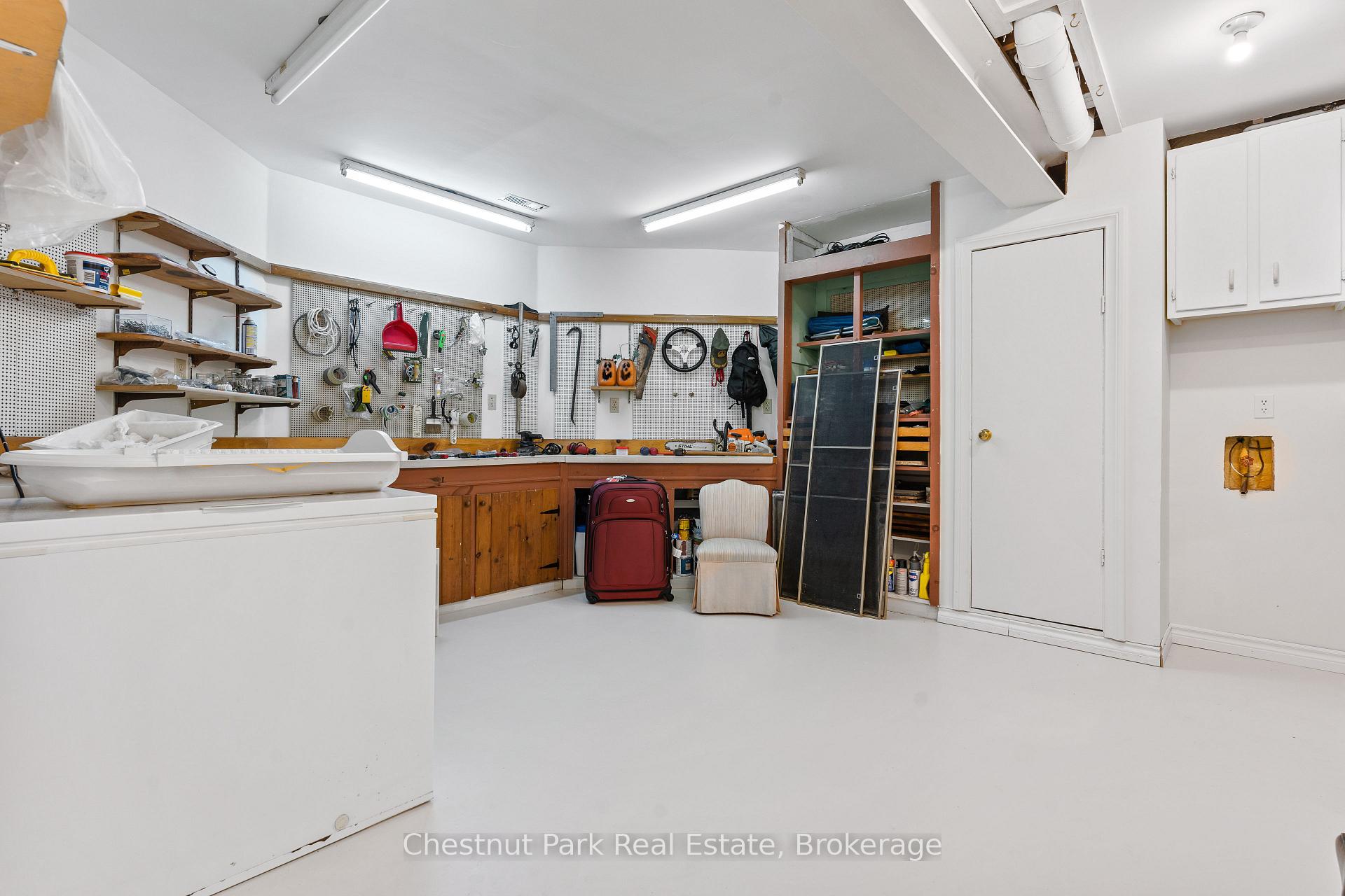 3 Bedroom Single Family Home/House's Image 32