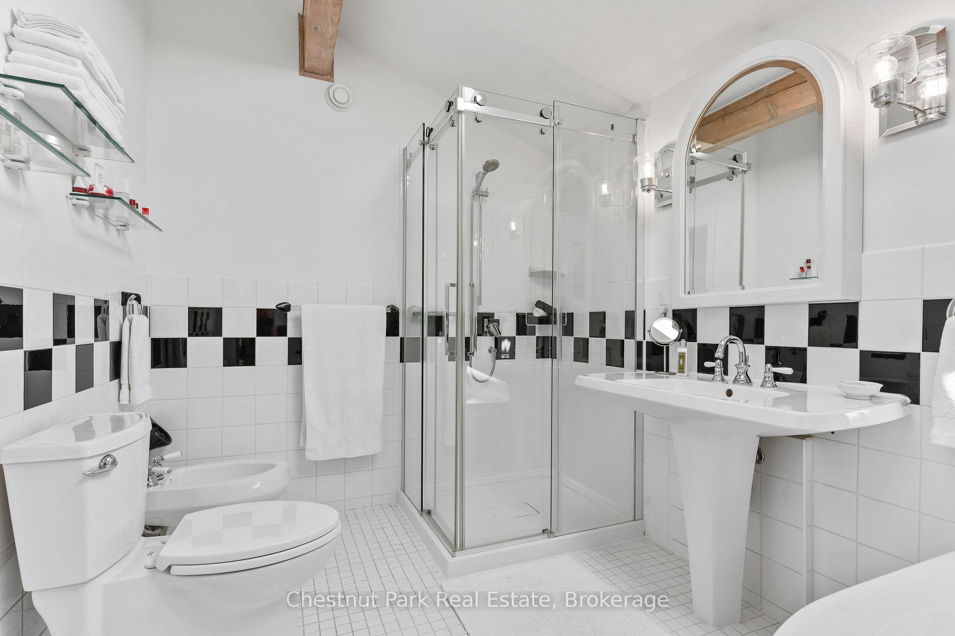 3 Bedroom Single Family Home/House's Image 22
