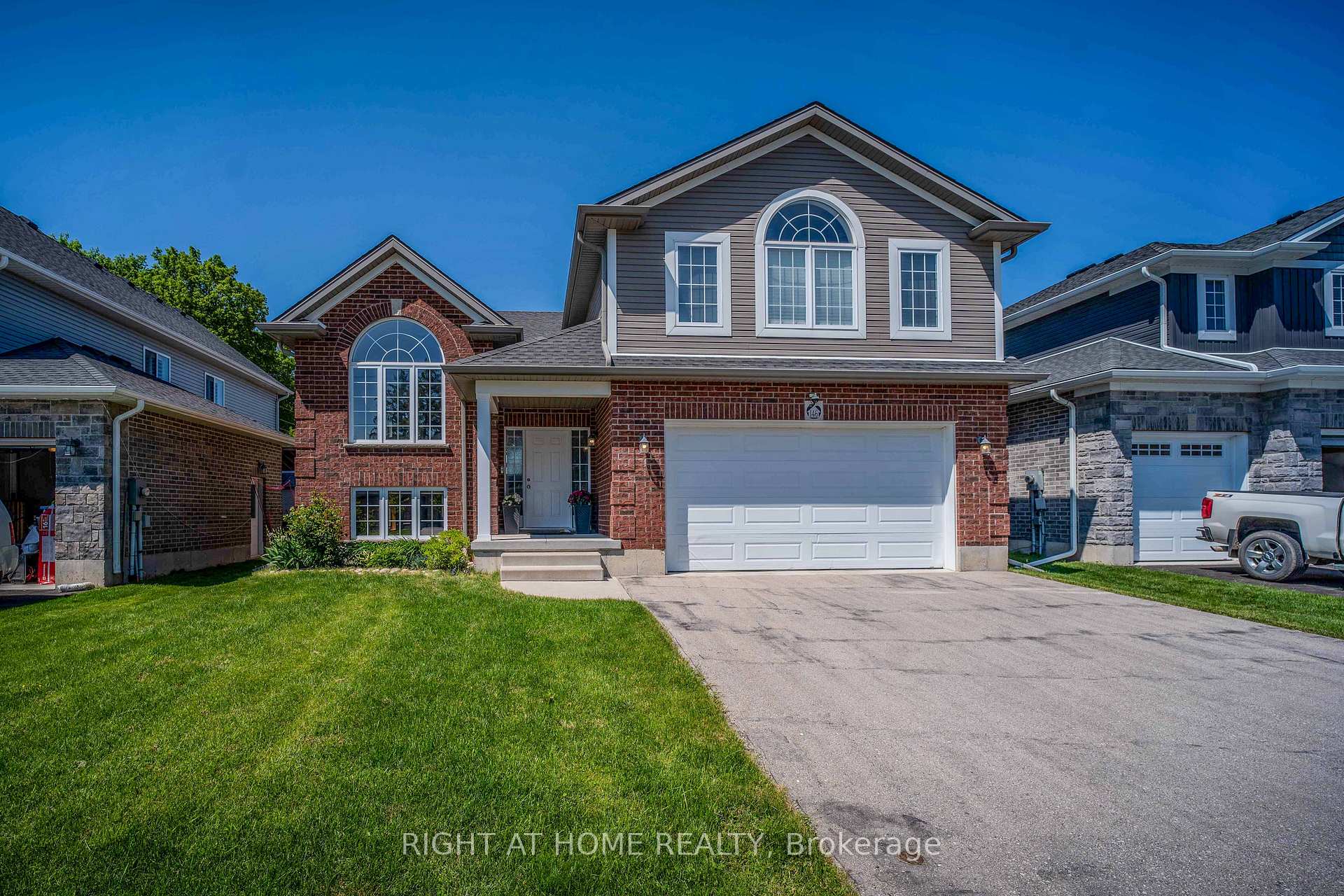 146 Jacob Street W East Zorra-Tavistock Ontario Canada Sale residential Gamini Bandara Right at Home Realty, Brokerage*