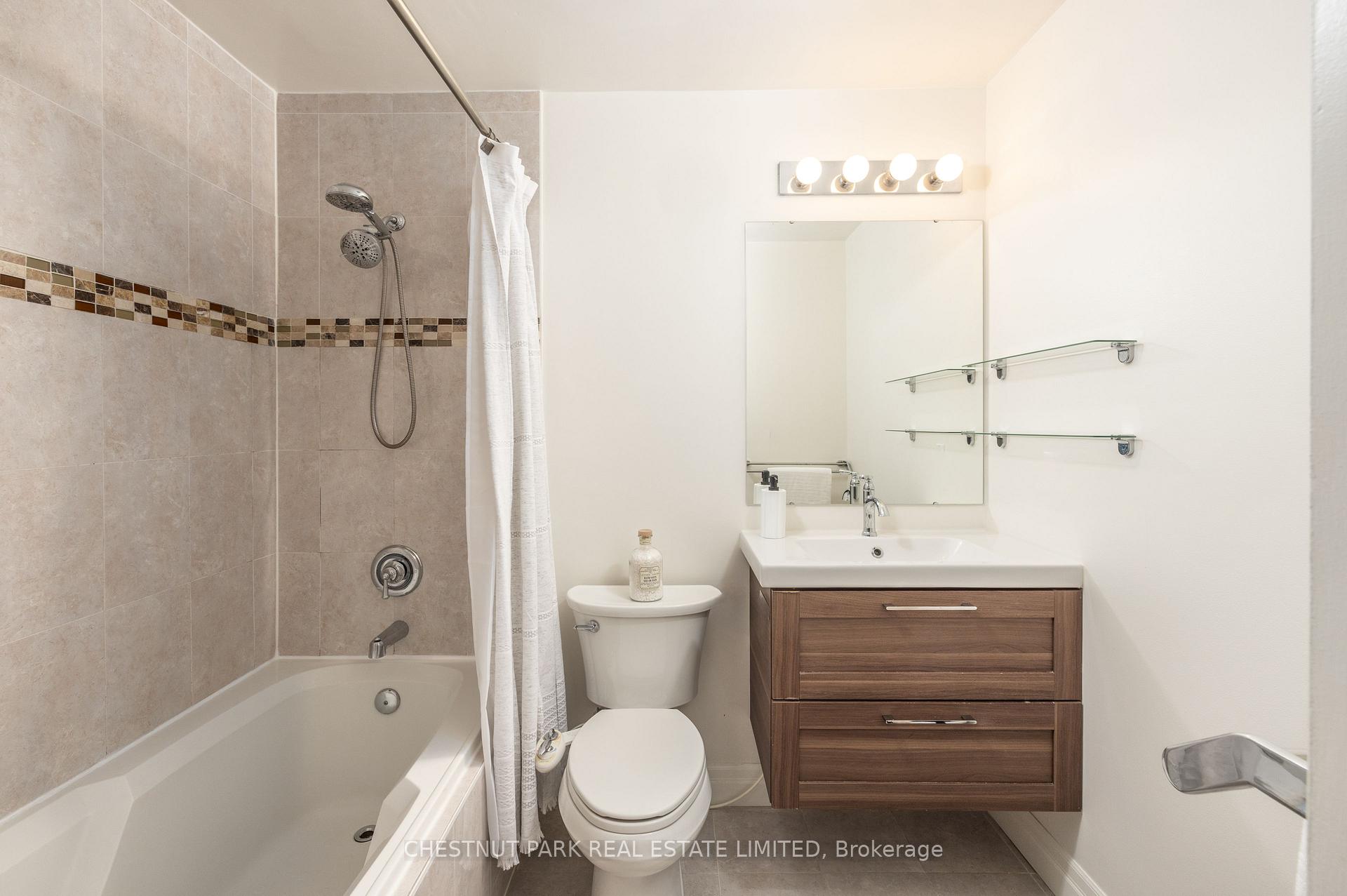 3 Bedroom Apartment/Flat's Image 23
