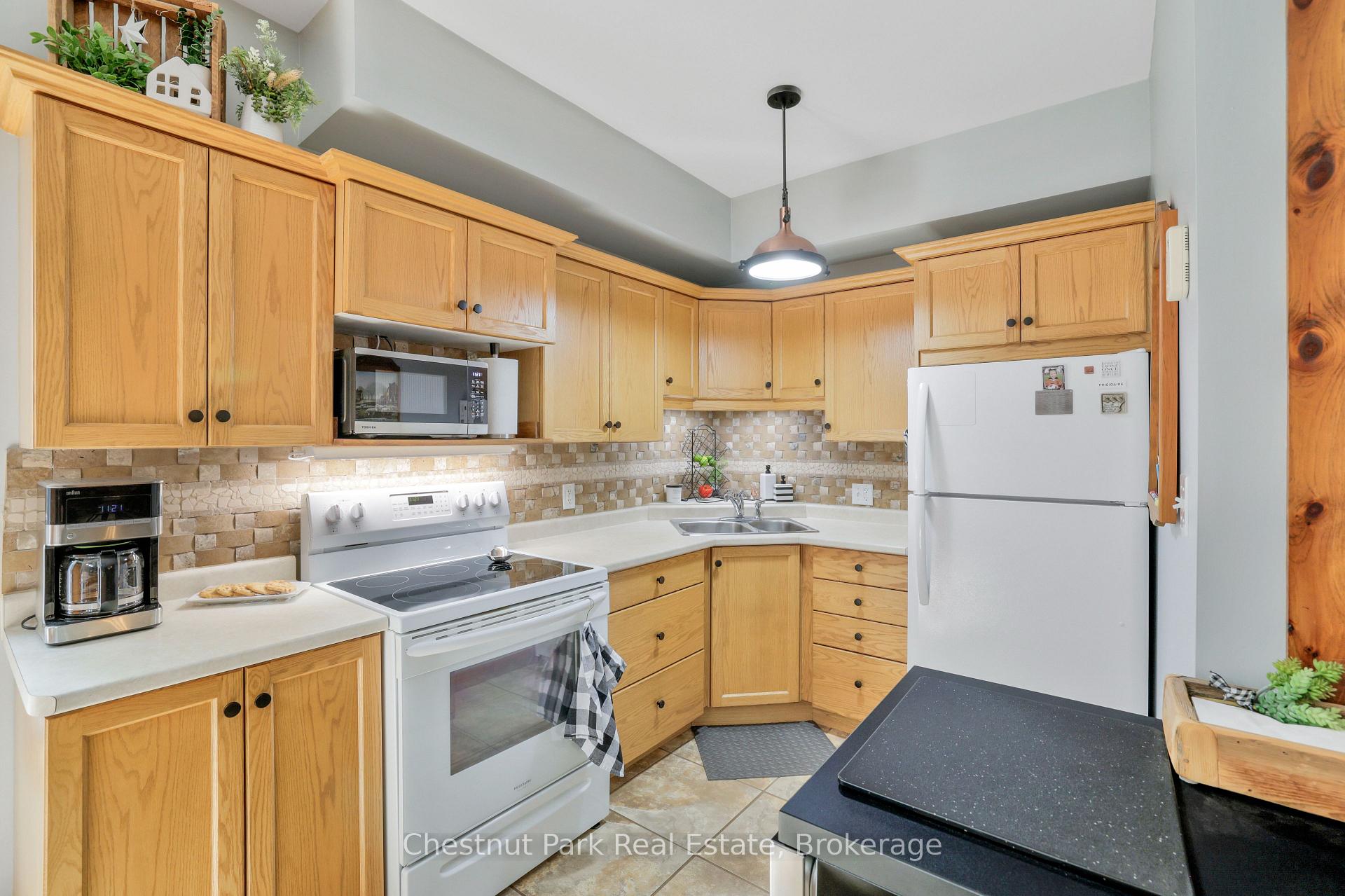 3 Bedroom Single Family Home/House's Image 10