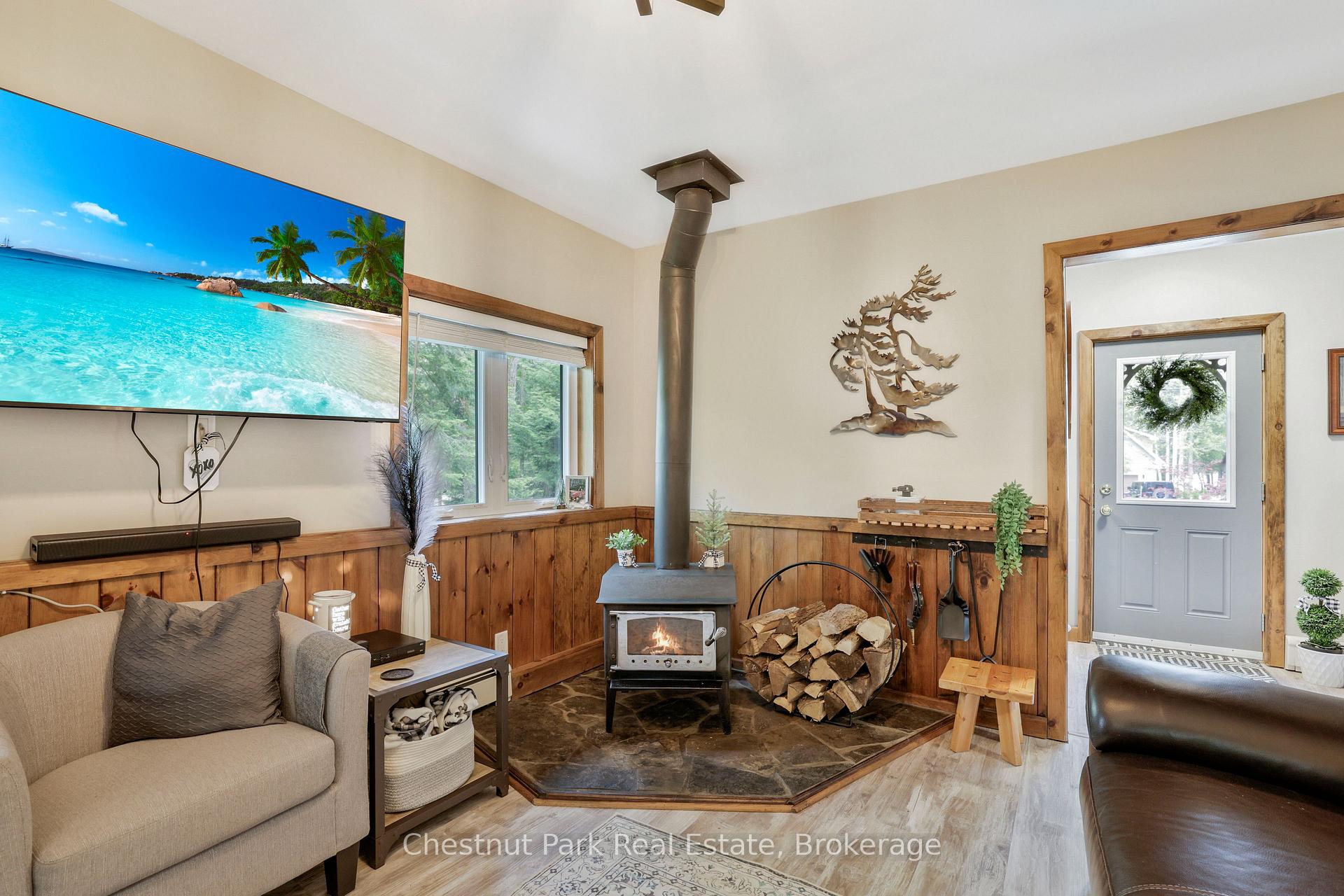 3 Bedroom Single Family Home/House's Image 6