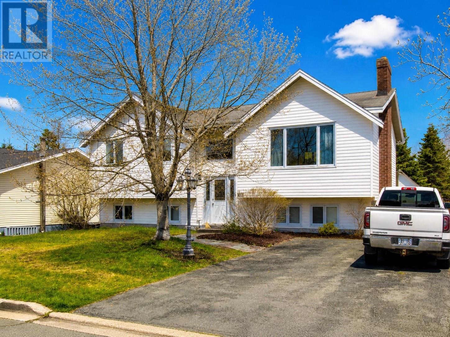 12 Portsmouth Close Mount Pearl Newfoundland And Labrador Canada Sale residential Michelle Mitchum HomeLife Experts Realty Inc. *
