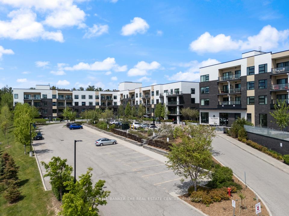 246 - 555 William Graham Drive Aurora Ontario Canada Sale residential Rob Green Coldwell Banker The Real Estate Centre, Brokerage *