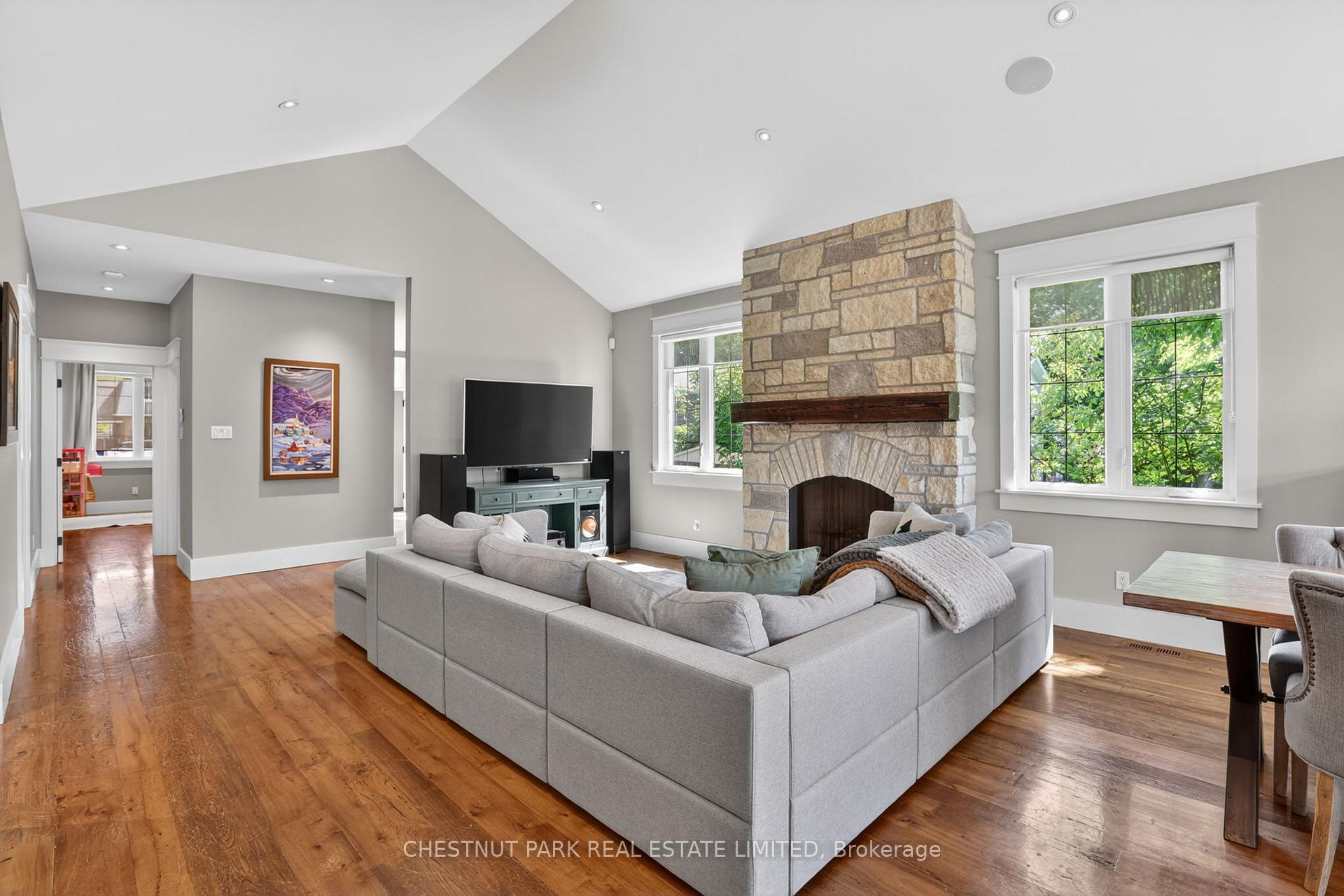 3 Bedroom Single Family Home/House's Image 3