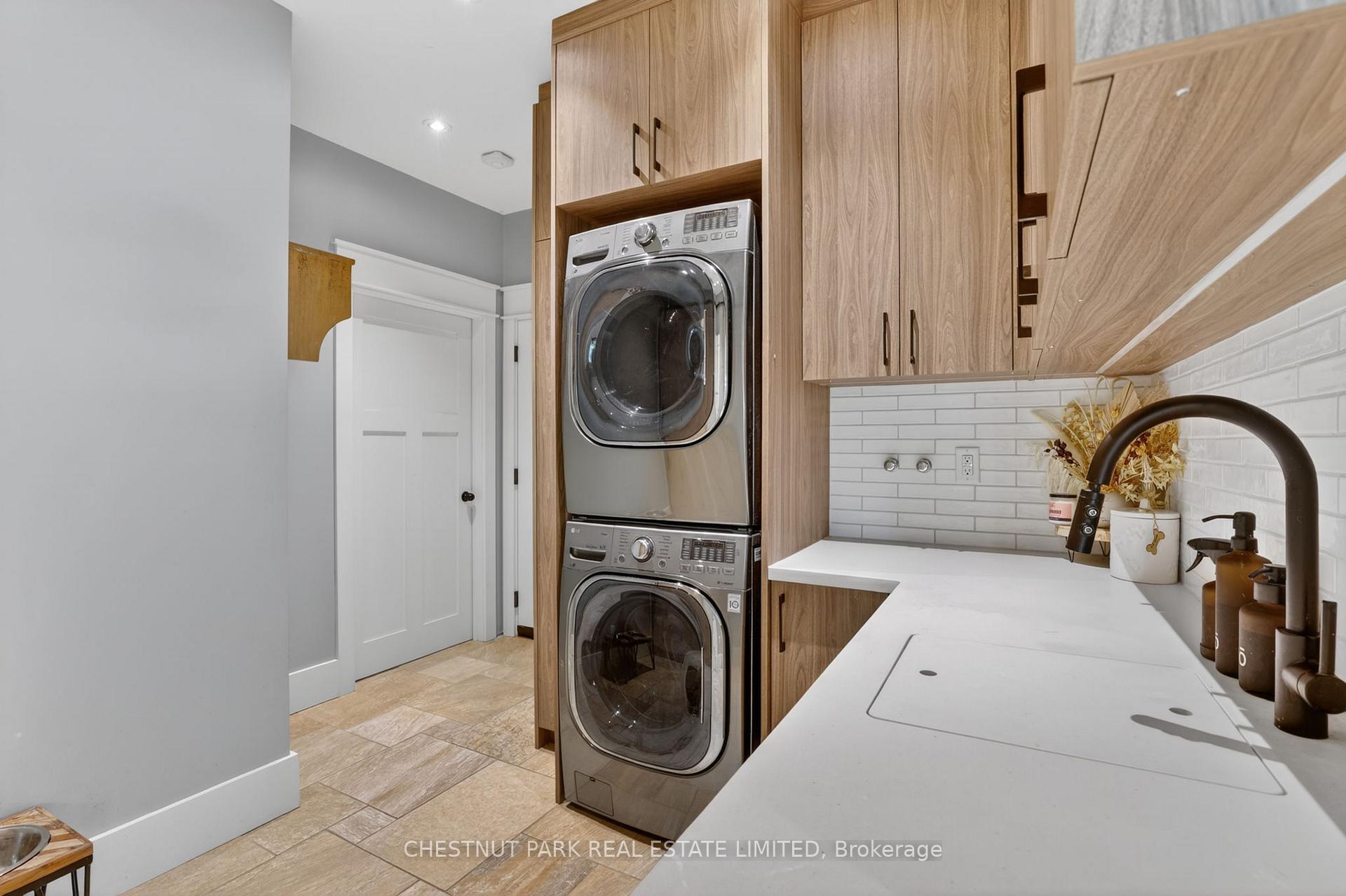 3 Bedroom Single Family Home/House's Image 25
