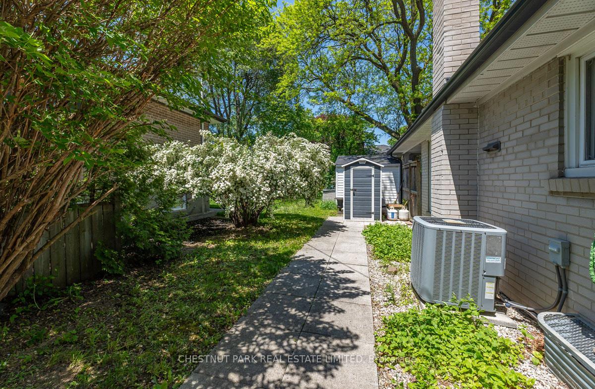 4 Bedroom Single Family Home/House's Image 18