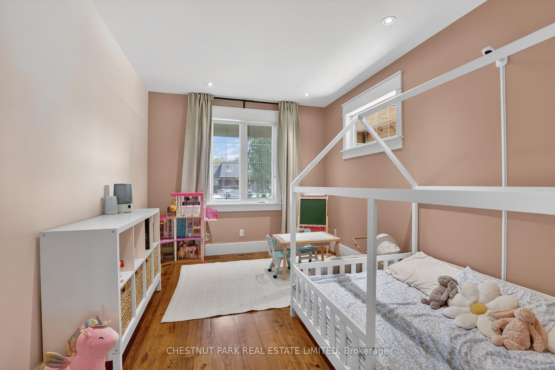3 Bedroom Single Family Home/House's Image 21