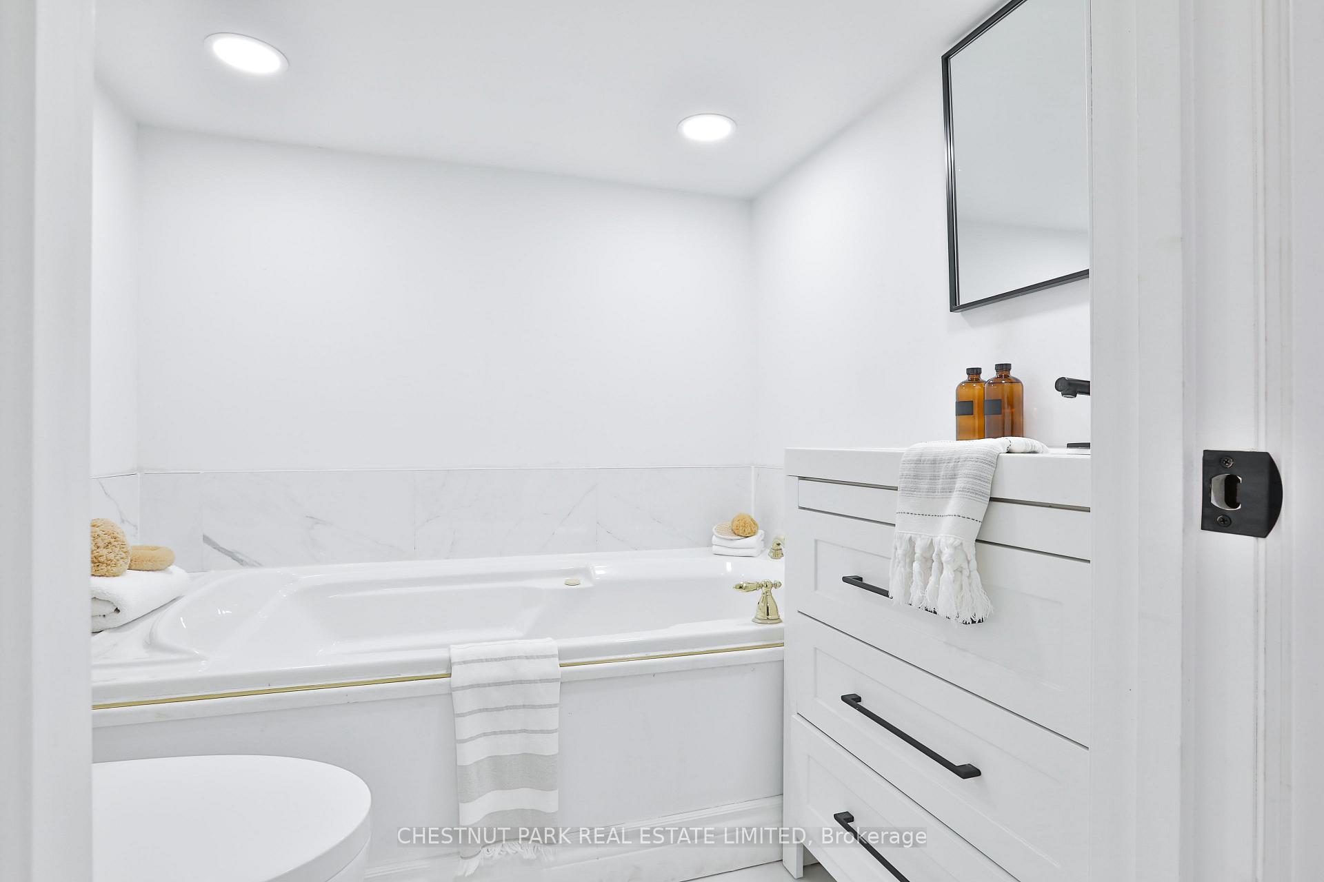 2 Bedroom Single Family Home/House's Image 25