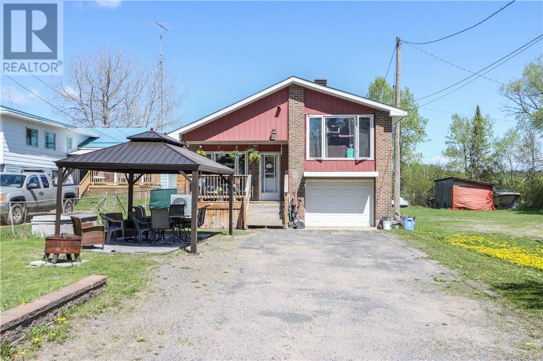 22 Trunk Road Spanish Ontario Canada Sale residential John E. Smith Realty Sudbury Limited, Brokerage