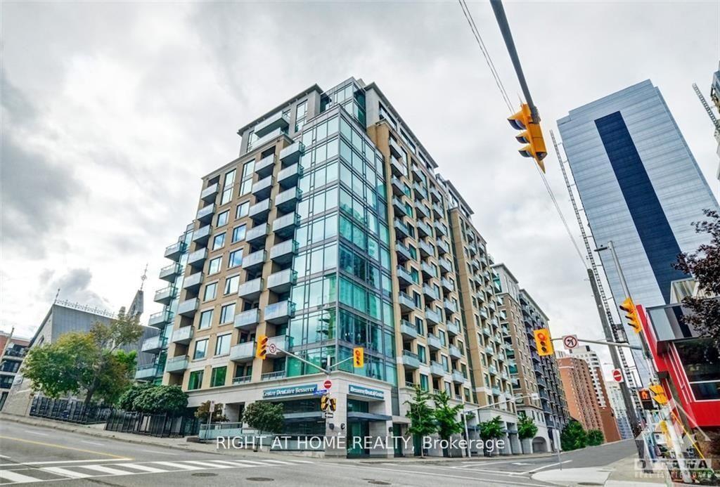 404 - 238 BESSERER Street Ottawa Ontario Canada Rent residential Xidong Fu Right at Home Realty, Brokerage*
