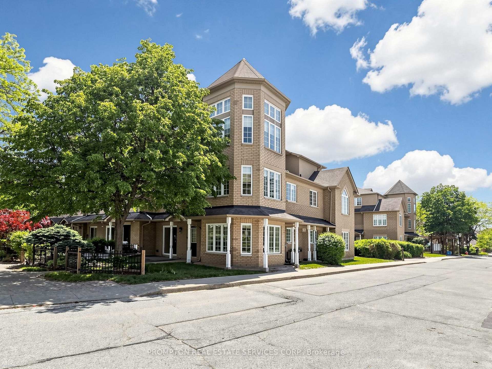 21 - 5 St.Moritz Way Markham Ontario Canada Sale residential NAWEL  SETH TRAIL BLAZERS REALTY Brokerage 