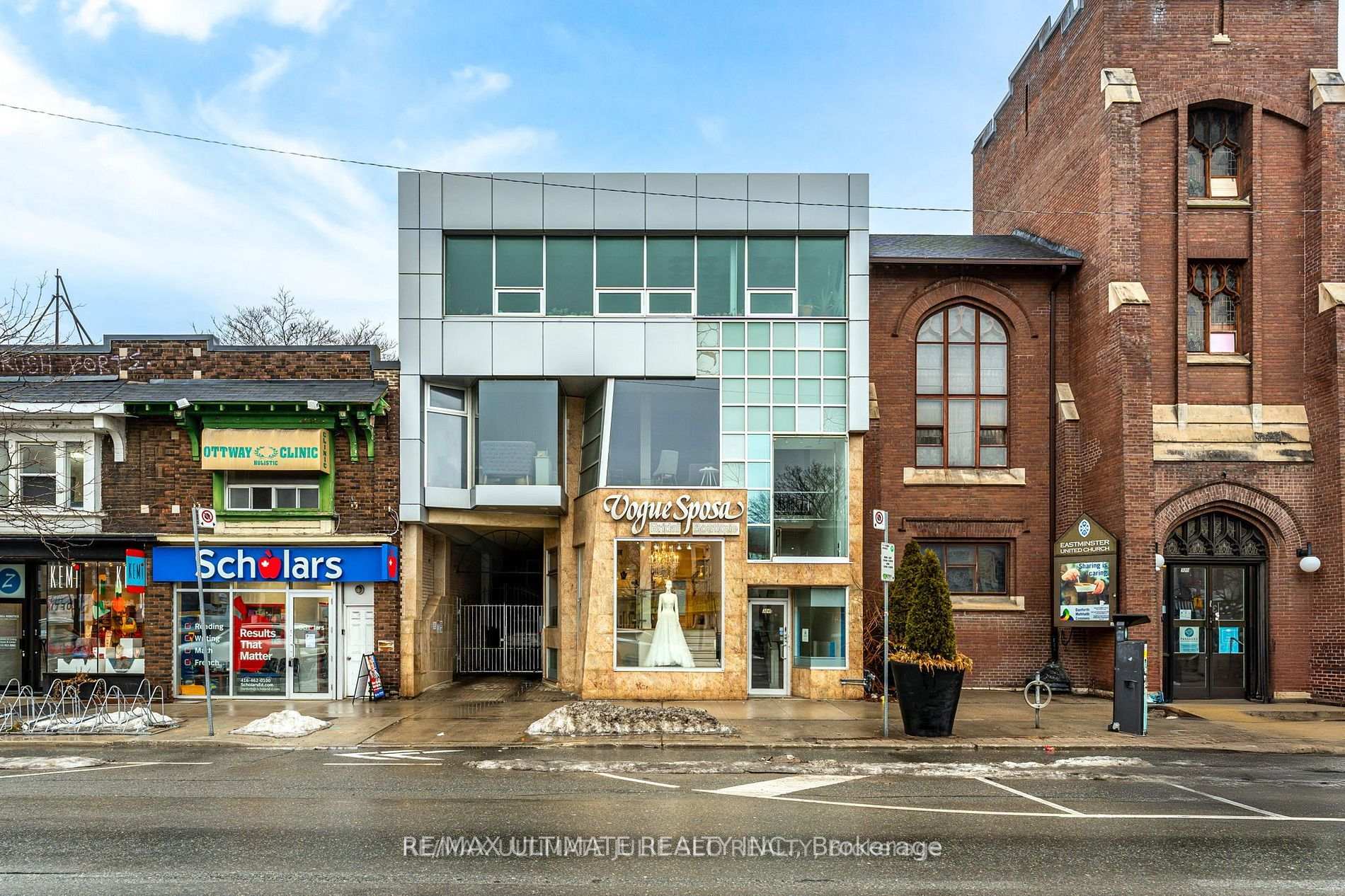 2nd floor - 304 Danforth Avenue Toronto Ontario Canada Lease commercial   Bruce Murray - Real Estate Homeward, Brokerage