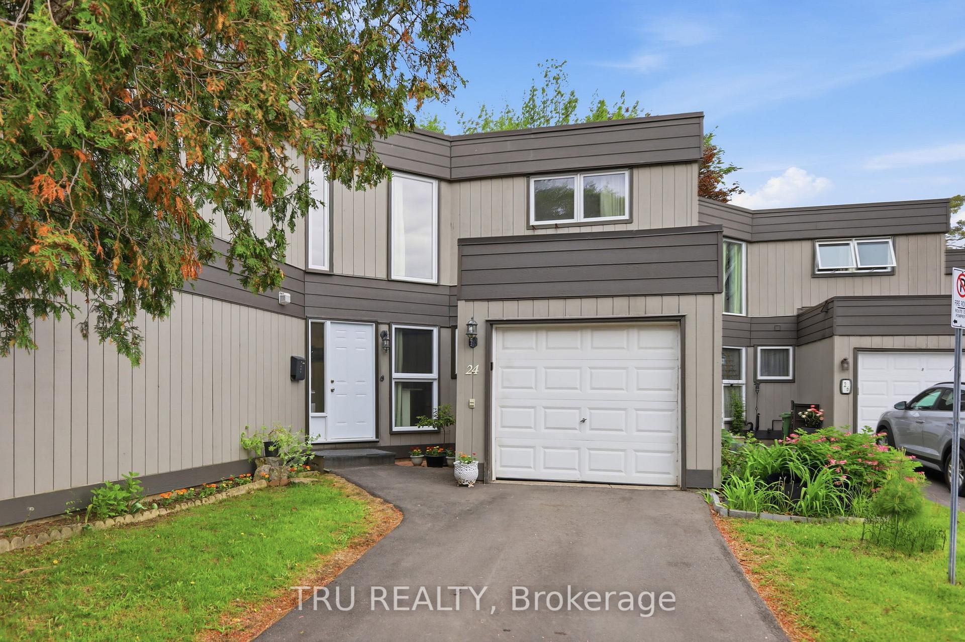 37 - 24 Compata Way Ottawa Ontario Canada Sale residential Marina Karshuli TRU REALTY , BROKERAGE*