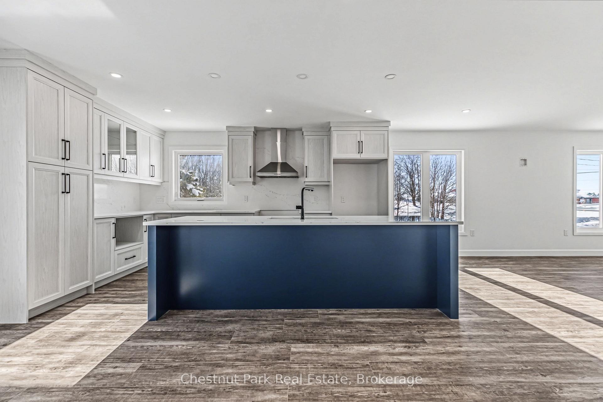 3 Bedroom Single Family Home/House's Image 9