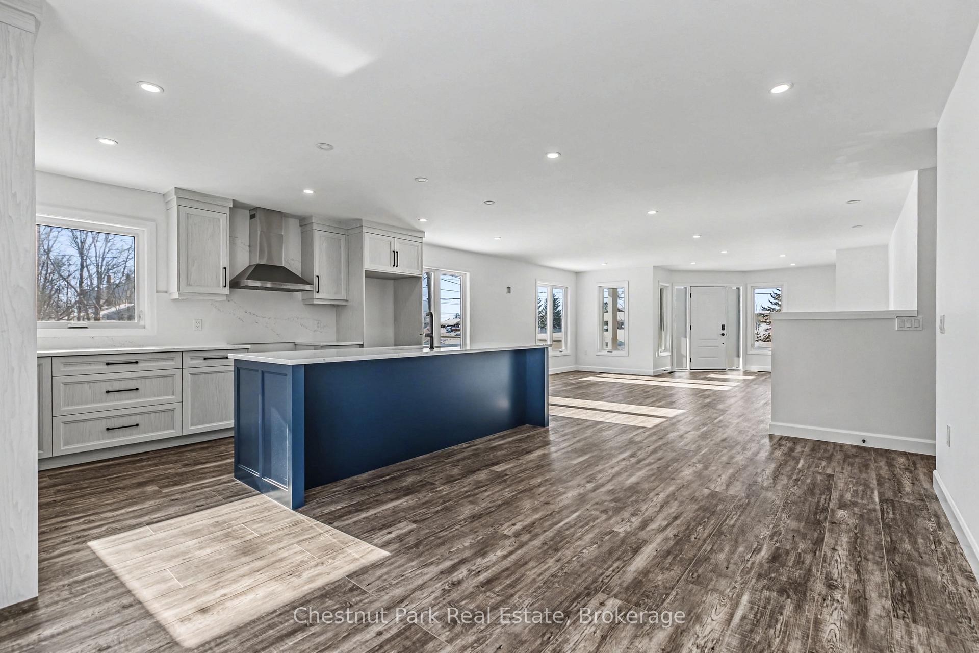 3 Bedroom Single Family Home/House's Image 8